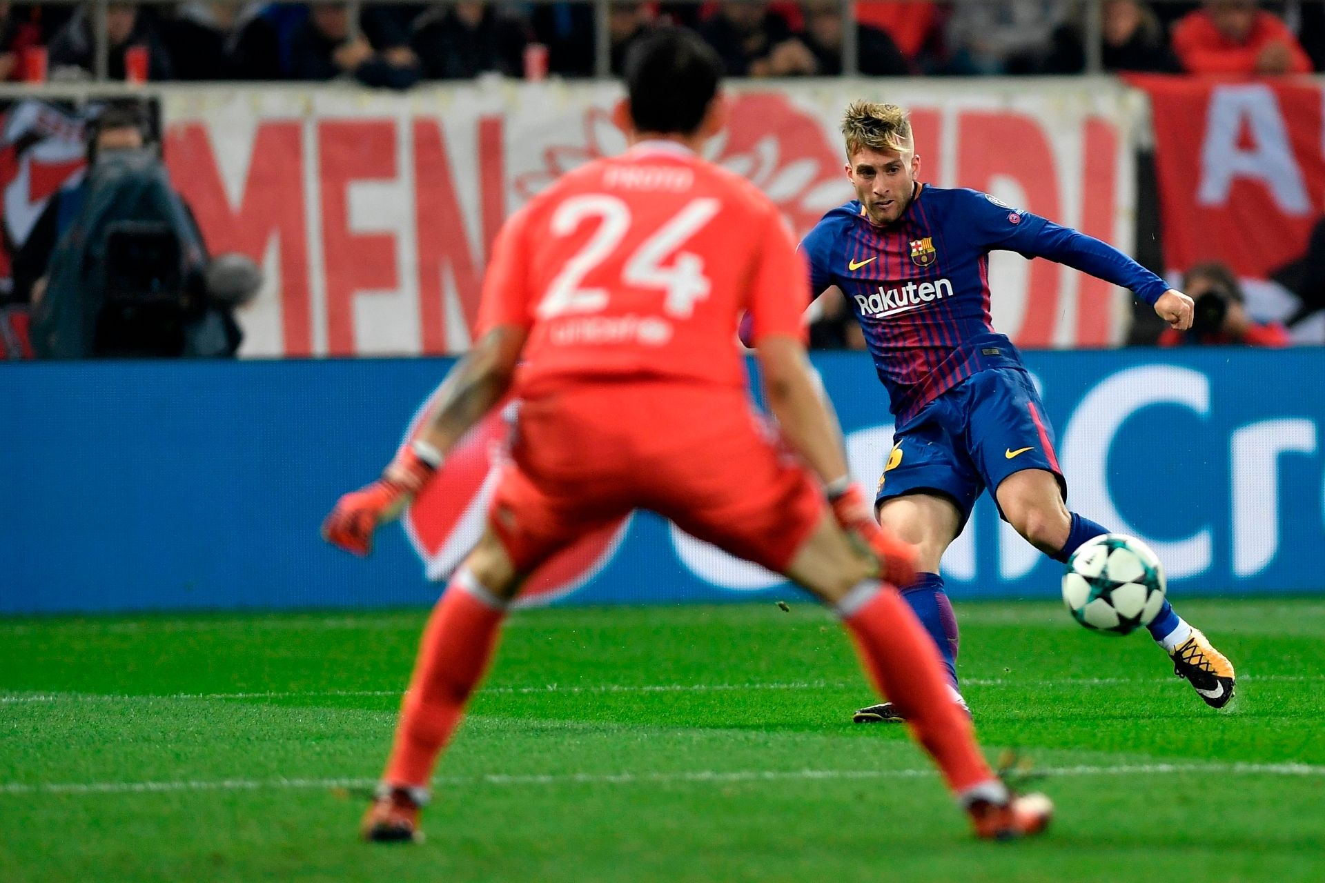 Gerard Deulofeu Olympiakos Barcelona UCL 31102017