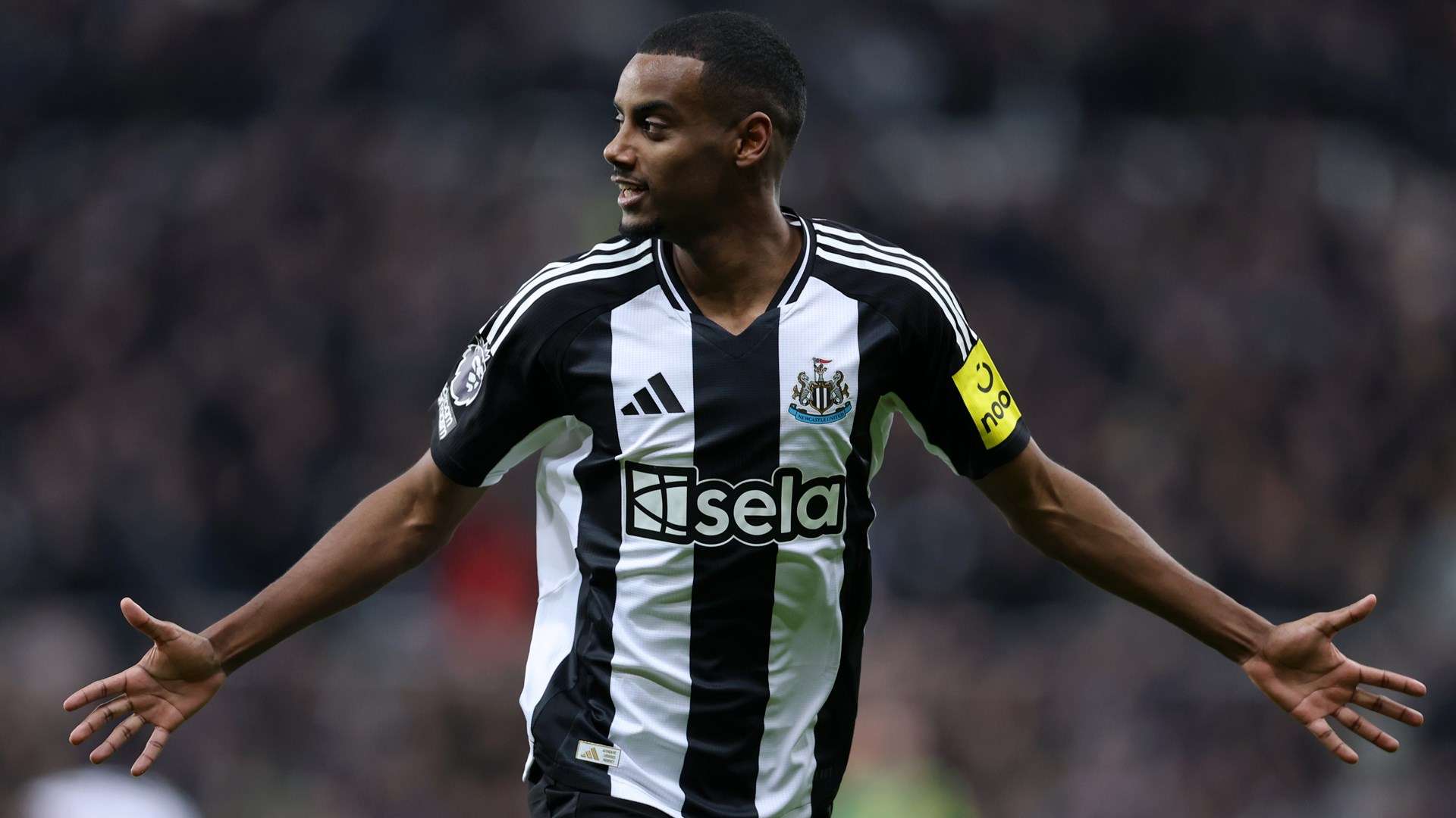 Alexander Isak's demands! Newcastle prepared to honour 'gentleman's agreement' with Arsenal and Liverpool target if they cannot achieve season goals | Goal.com Nigeria