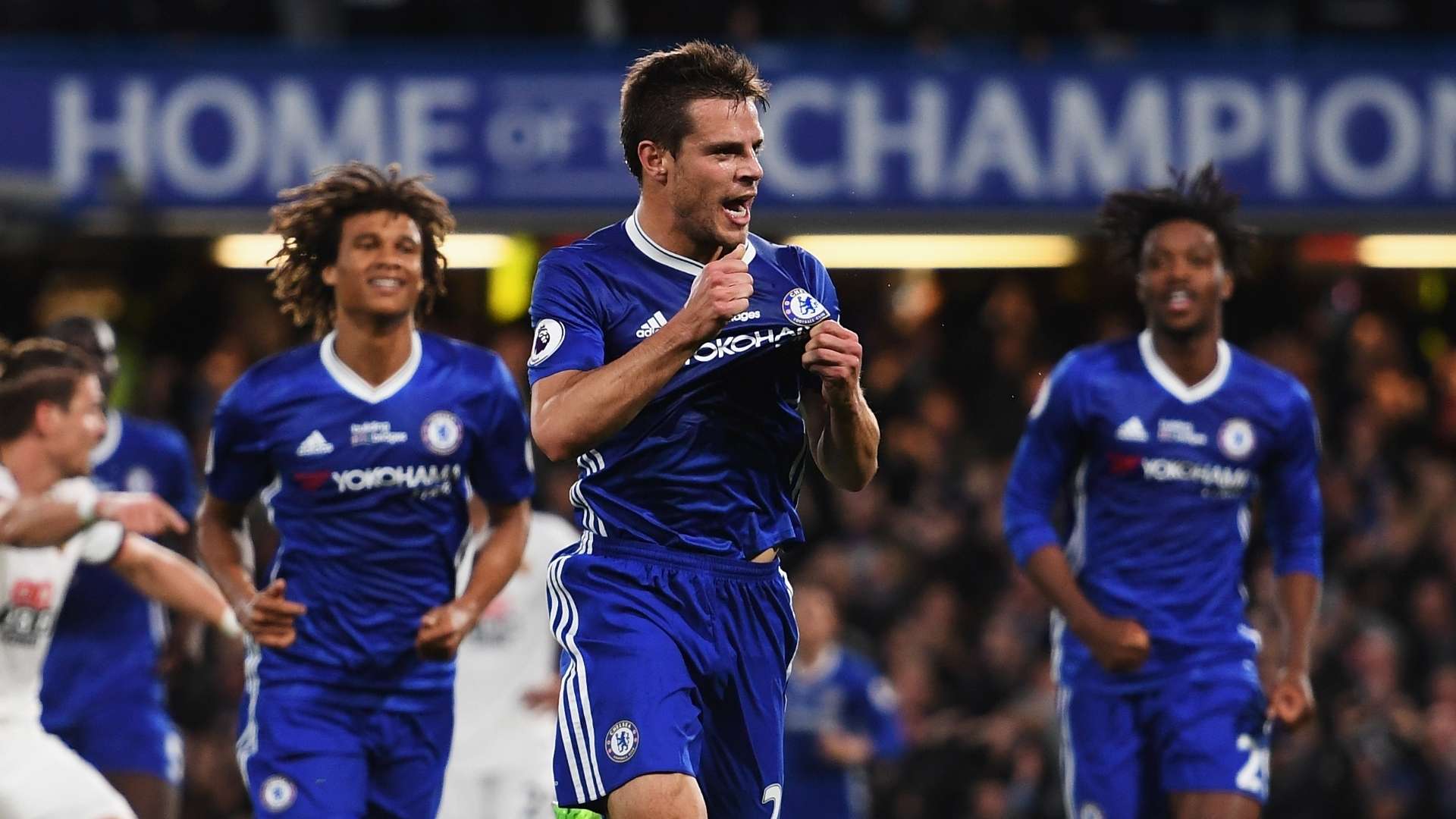 Cesar Azpilicueta celebrates