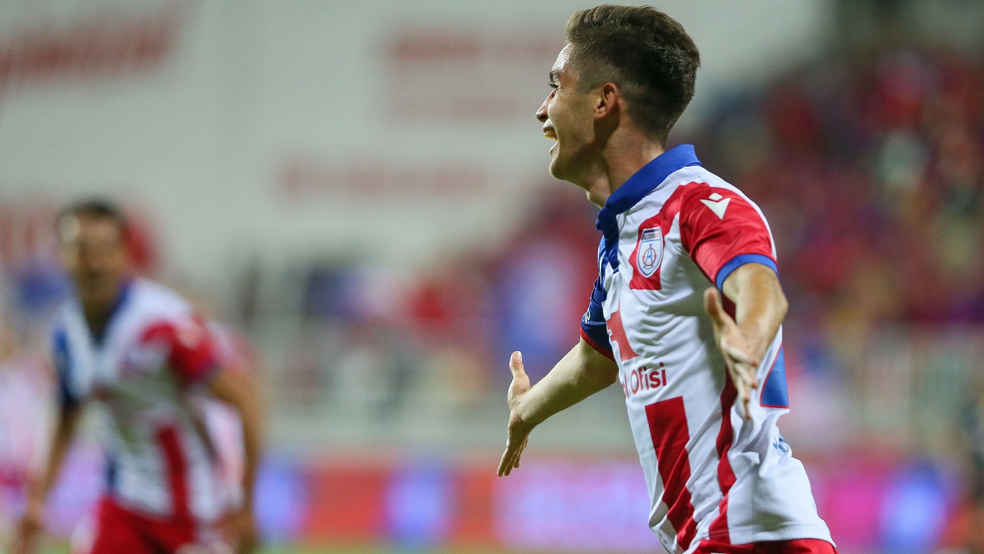 Burak Ince Altinordu 09162019