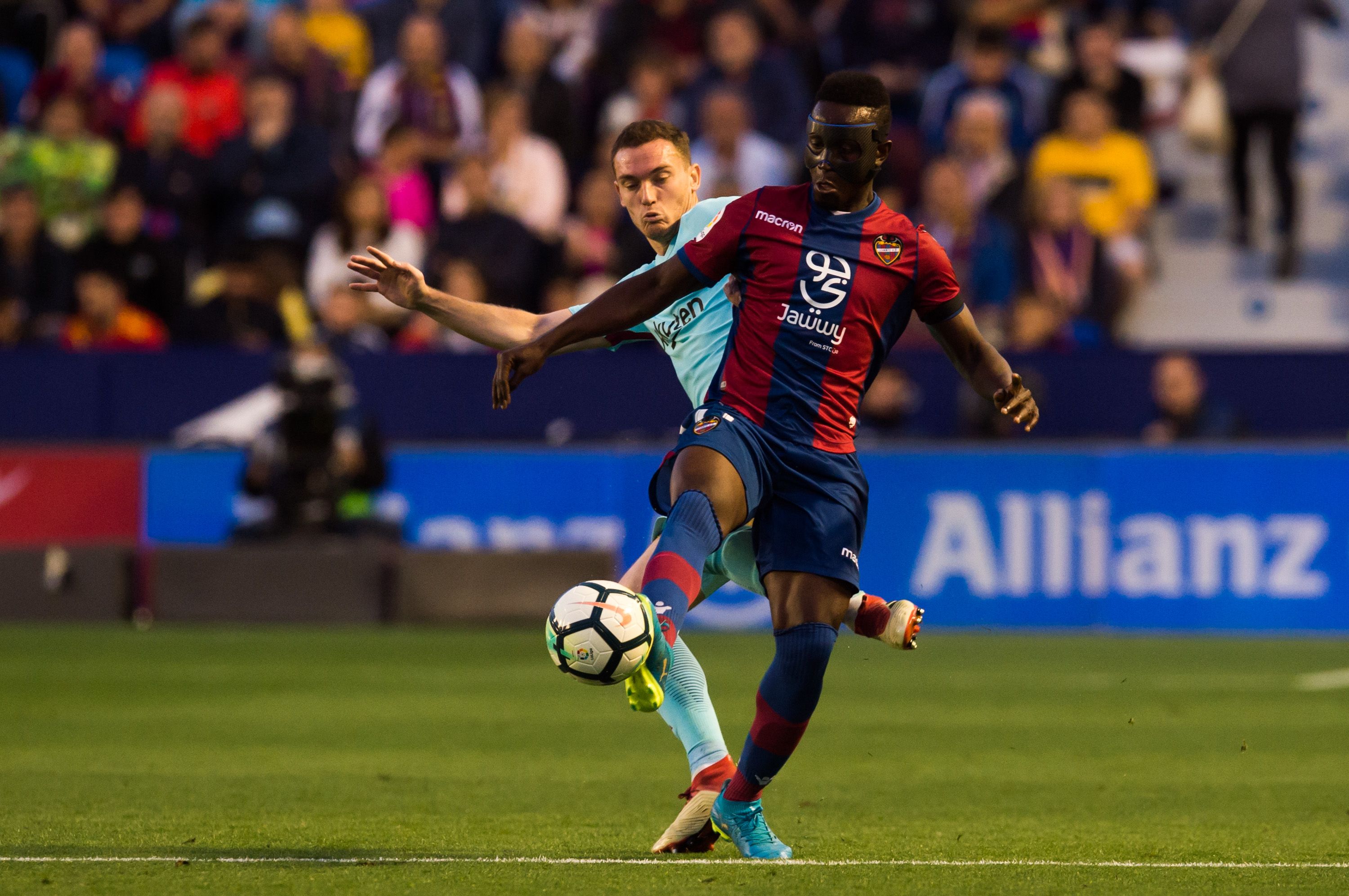 Vermelen Boateng Levante Barcelona LaLiga