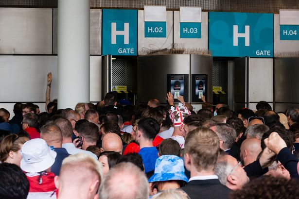 Fans without tickets managed to make their way in