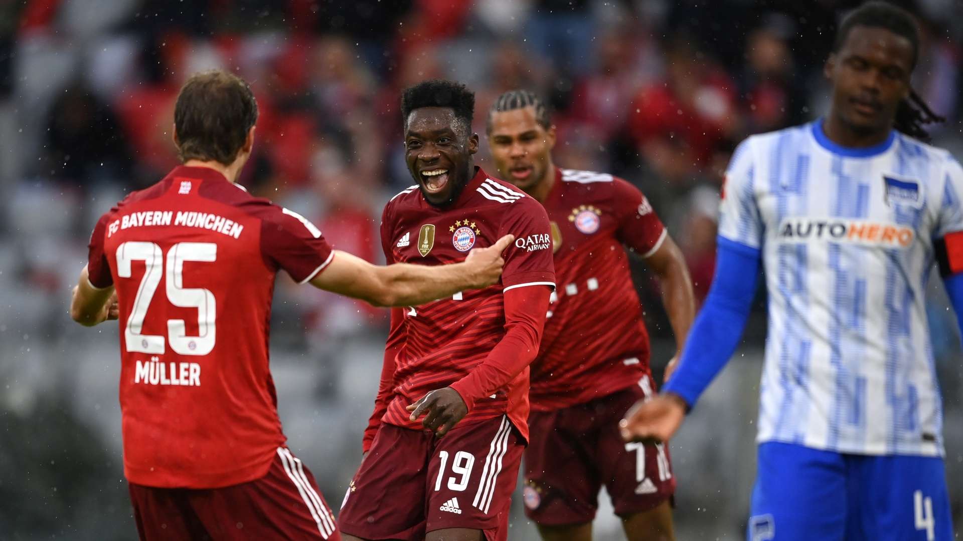 Alphonso Davies FC Bayern Hertha Bundesliga 28082021