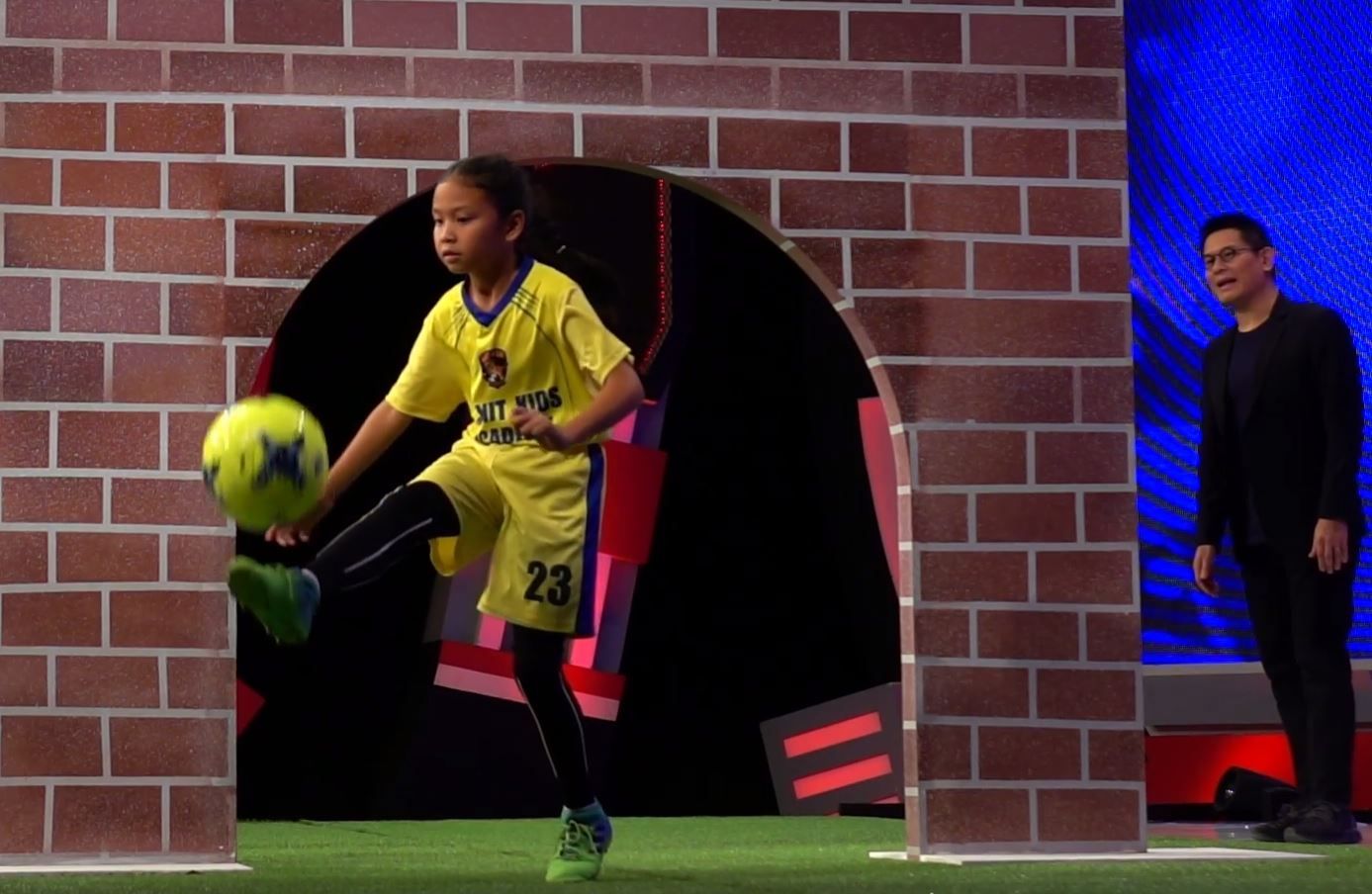 มานิตา น้อยเวช