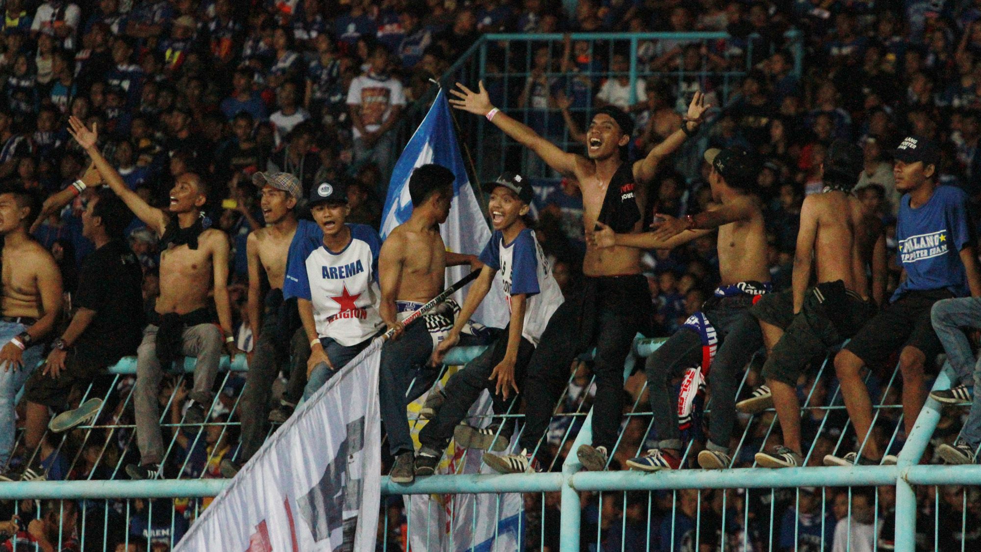 Aremania - Arema Fans
