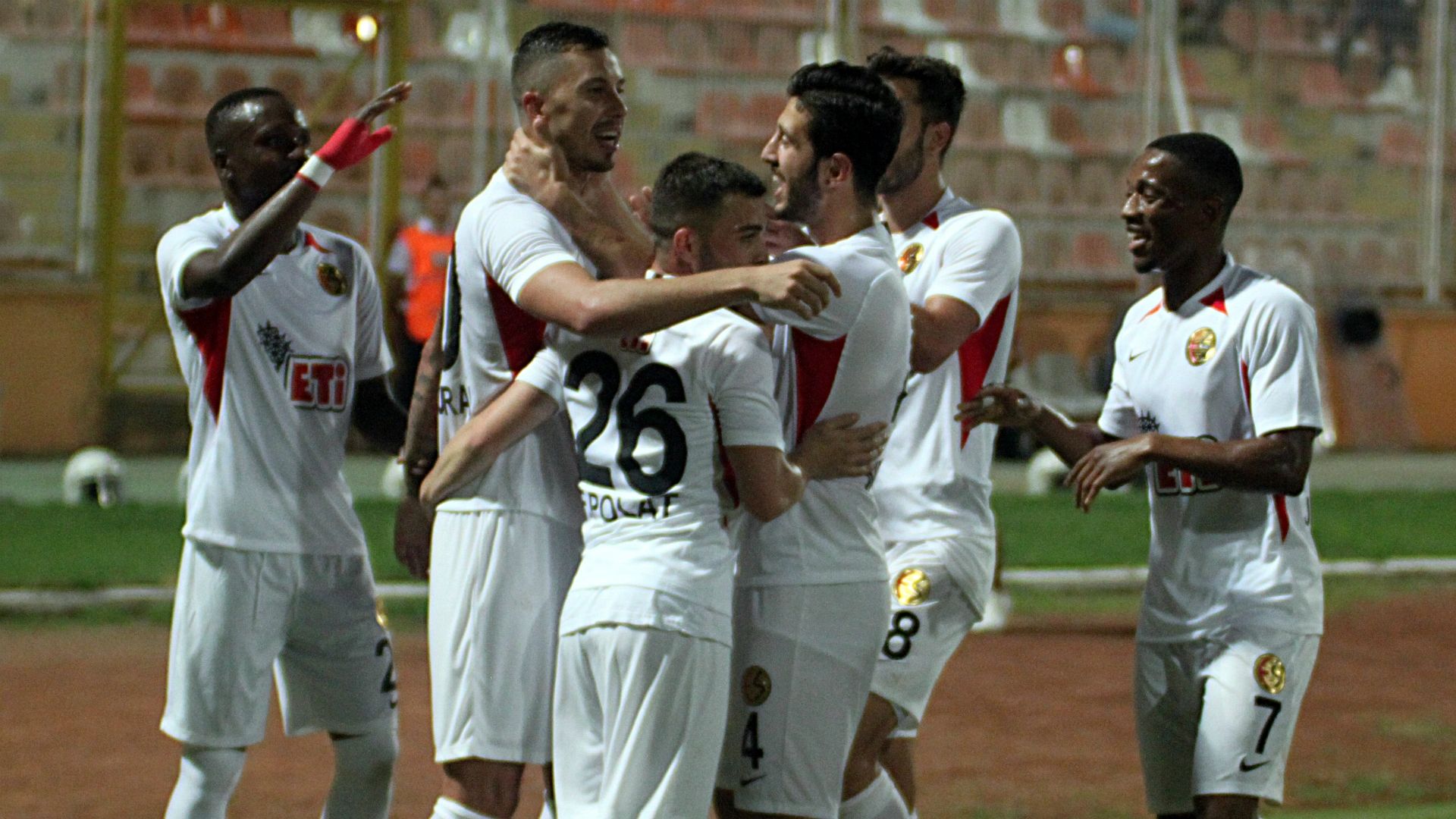 Adanaspor v Eskisehirspor Goal Celebration 08252019