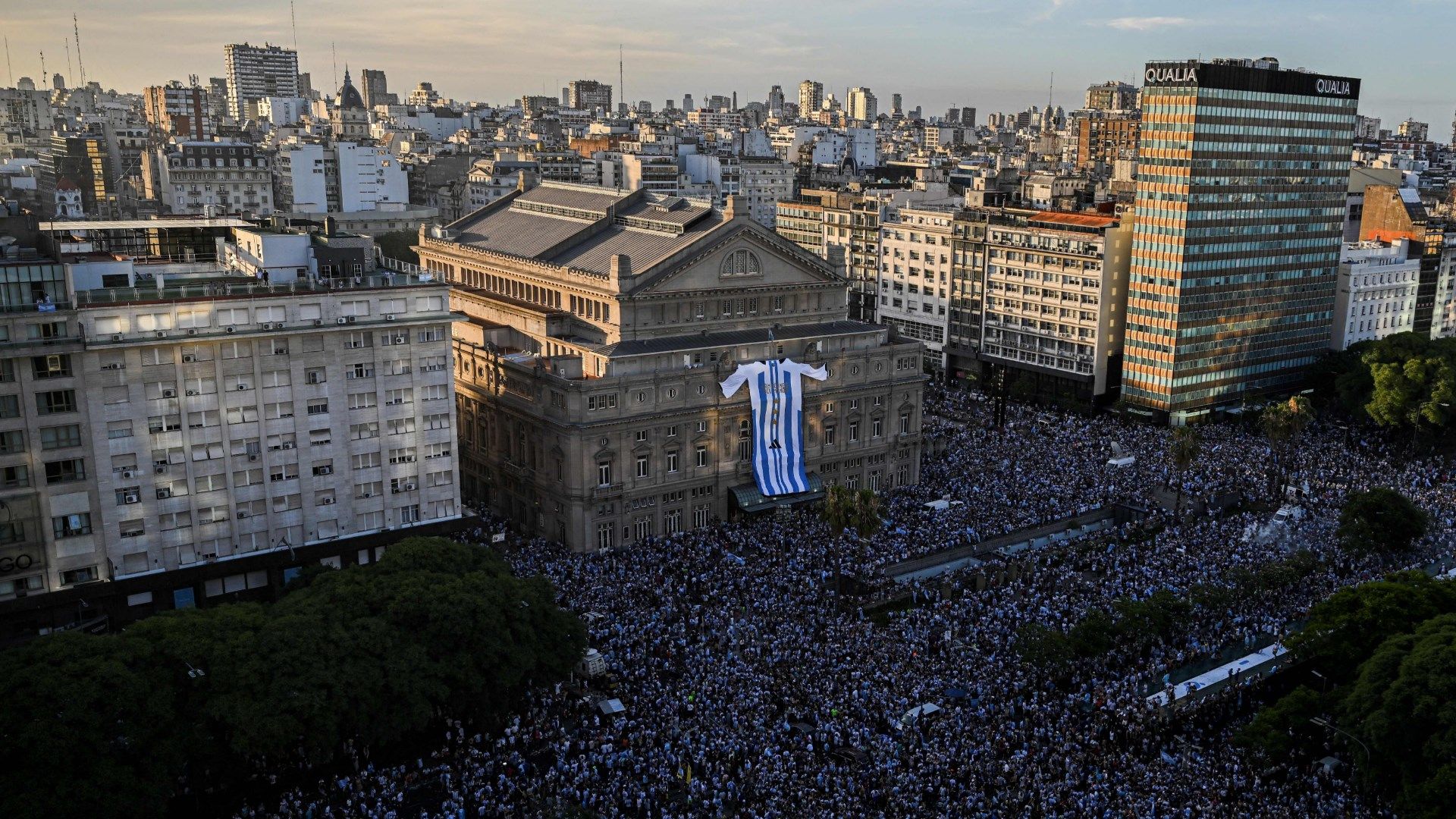 Colon Theatre Buenos Aires Argentina fans celebrate World Cup 2022