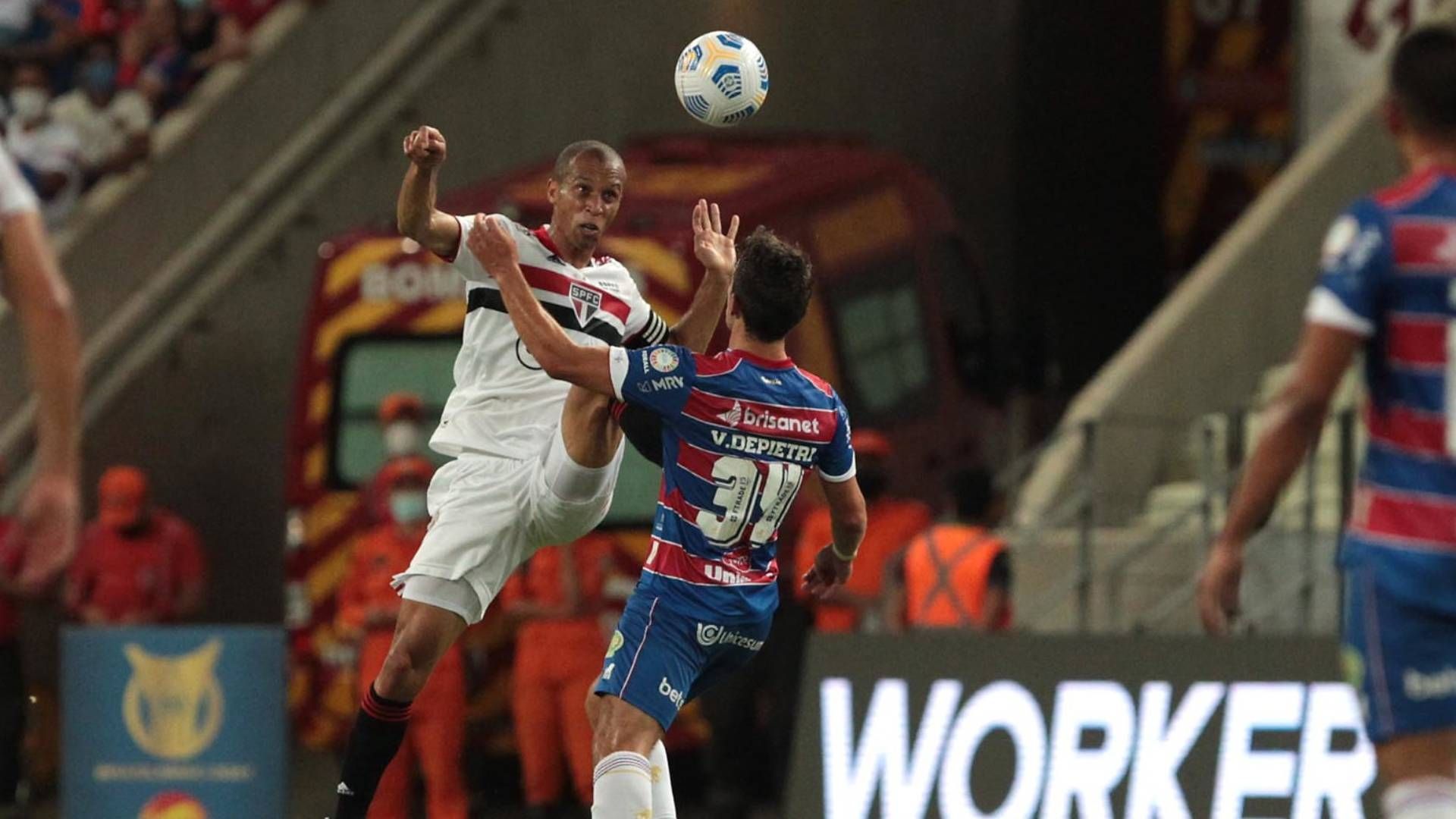 Fortaleza e São Paulo ficaram no empate no Castelão