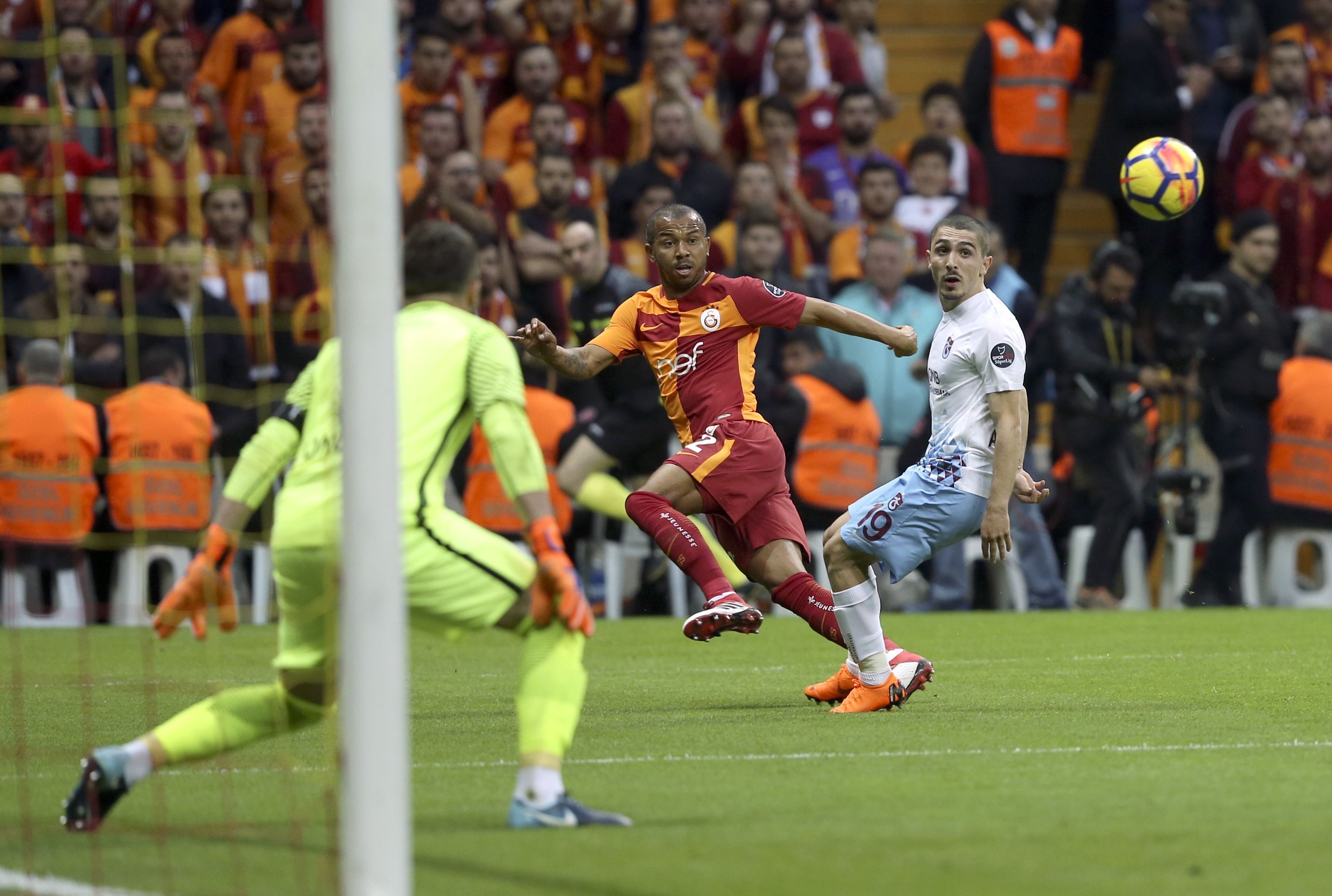 Mariano Abdulkadir Omur Galatasaray Trabzonspor 04/01/18