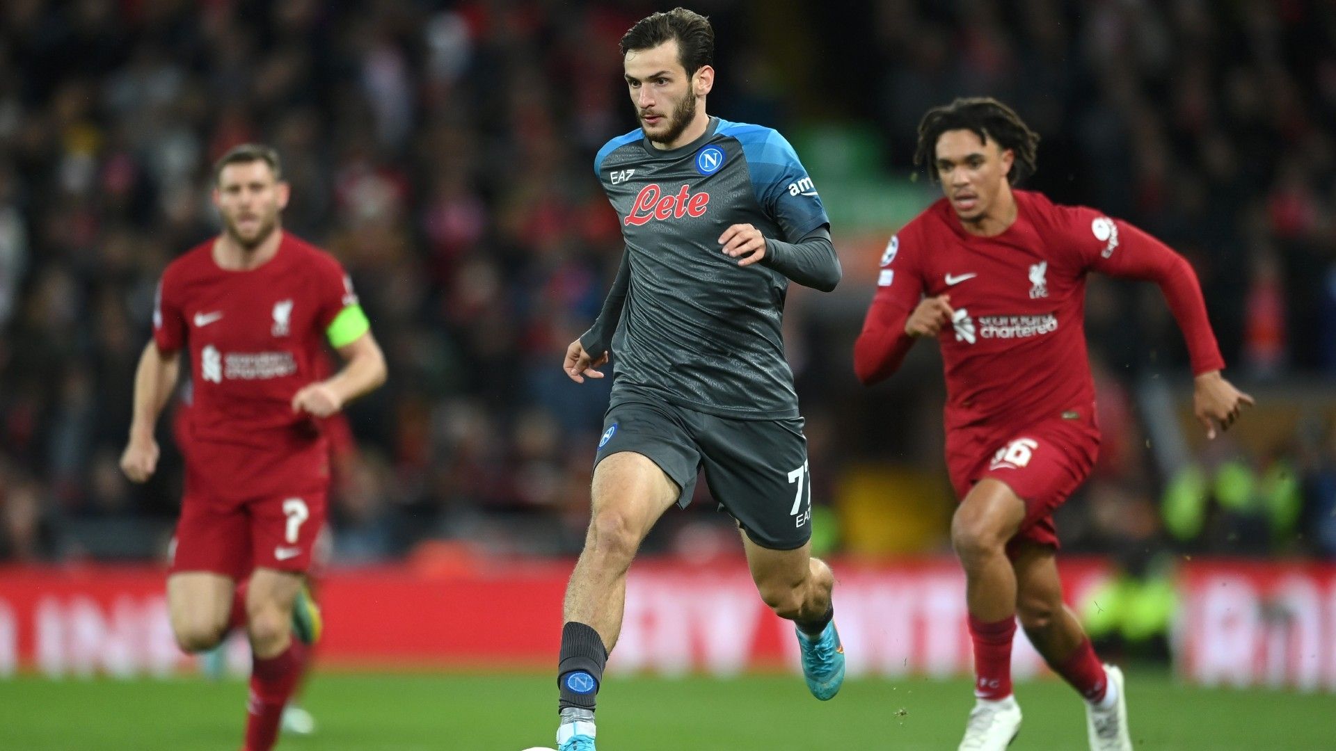 Alexander-Arnold-Kvaratskhelia-Liverpool-Napoli