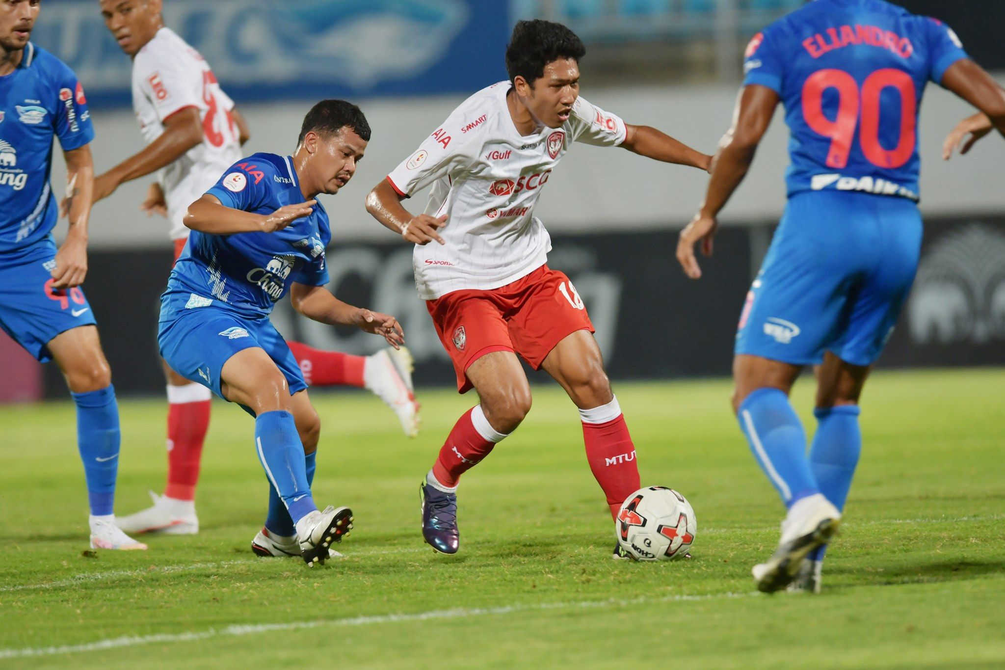 วีระเทพ ป้อมพันธุ์