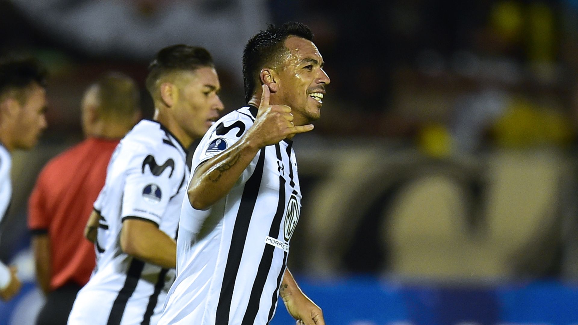 Esteban Paredes - Colo Colo