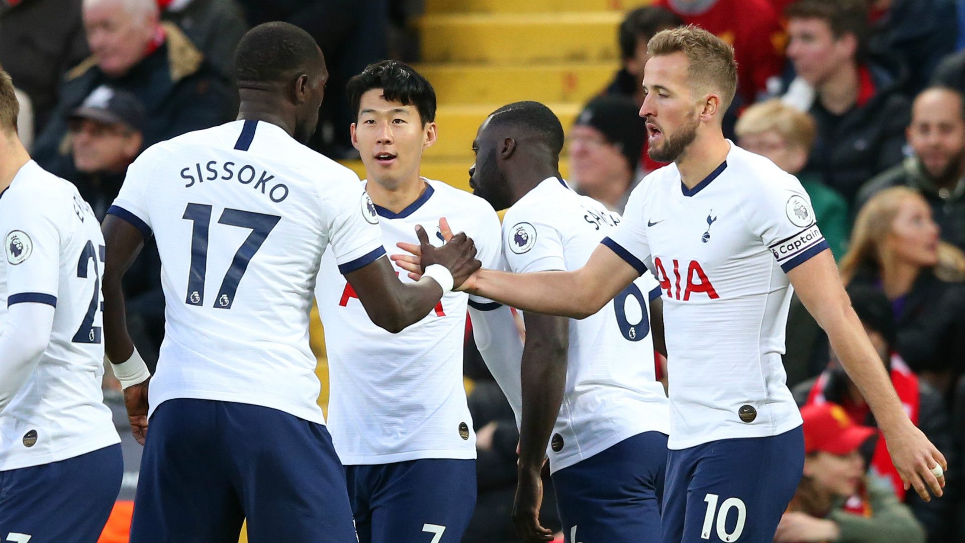 Tottenham celebrate 2019-20
