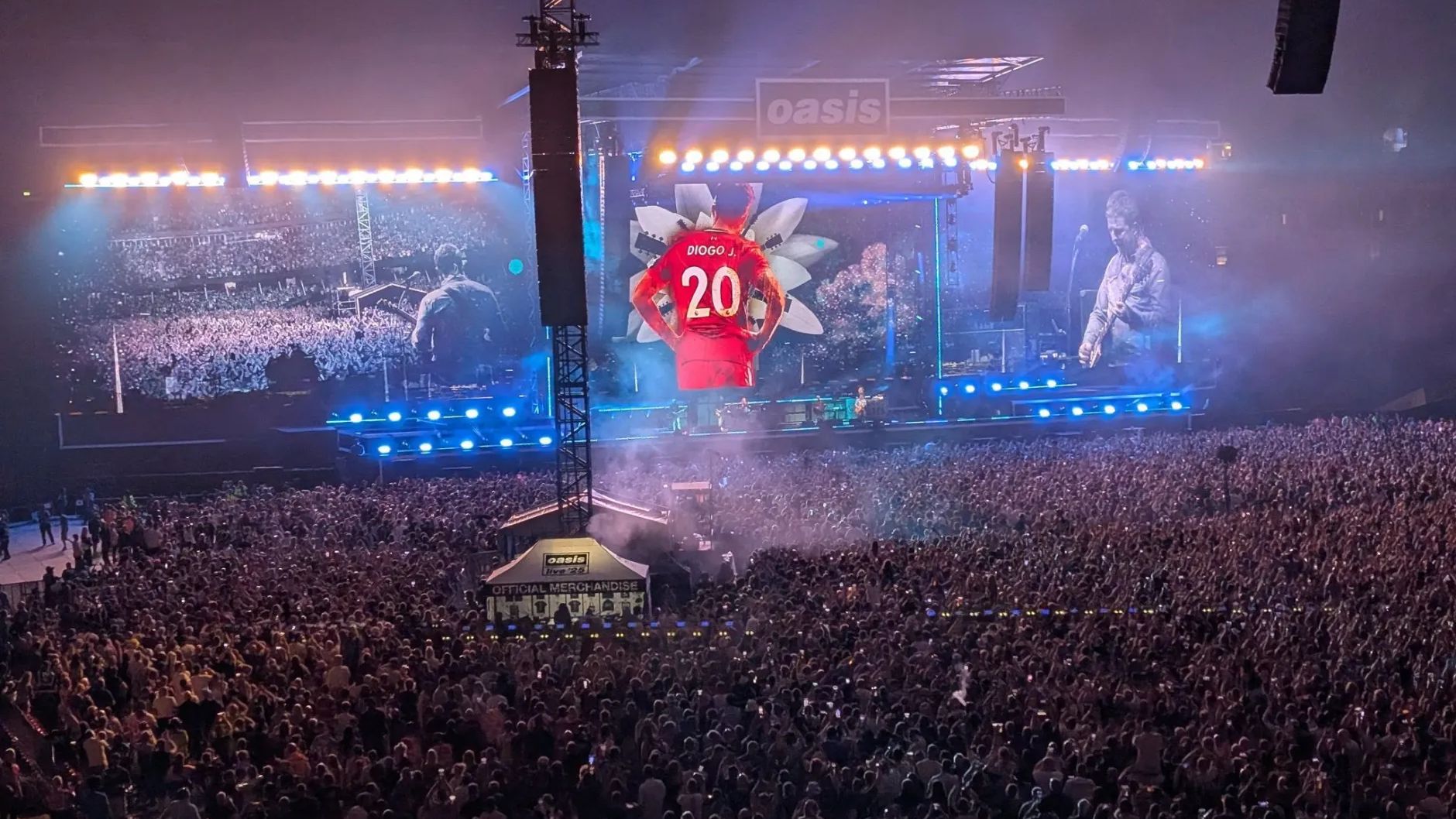 Diogo Jota Tribute at Oasis Gig