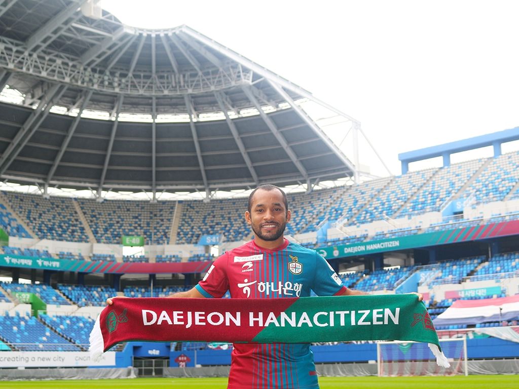 에디뉴 대전 입단