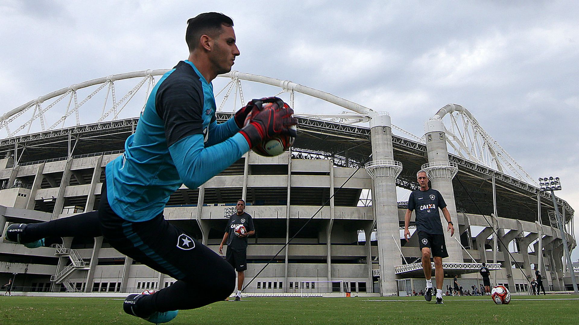 Gatito treino Flávio Tenius Botafogo 15 04 2018