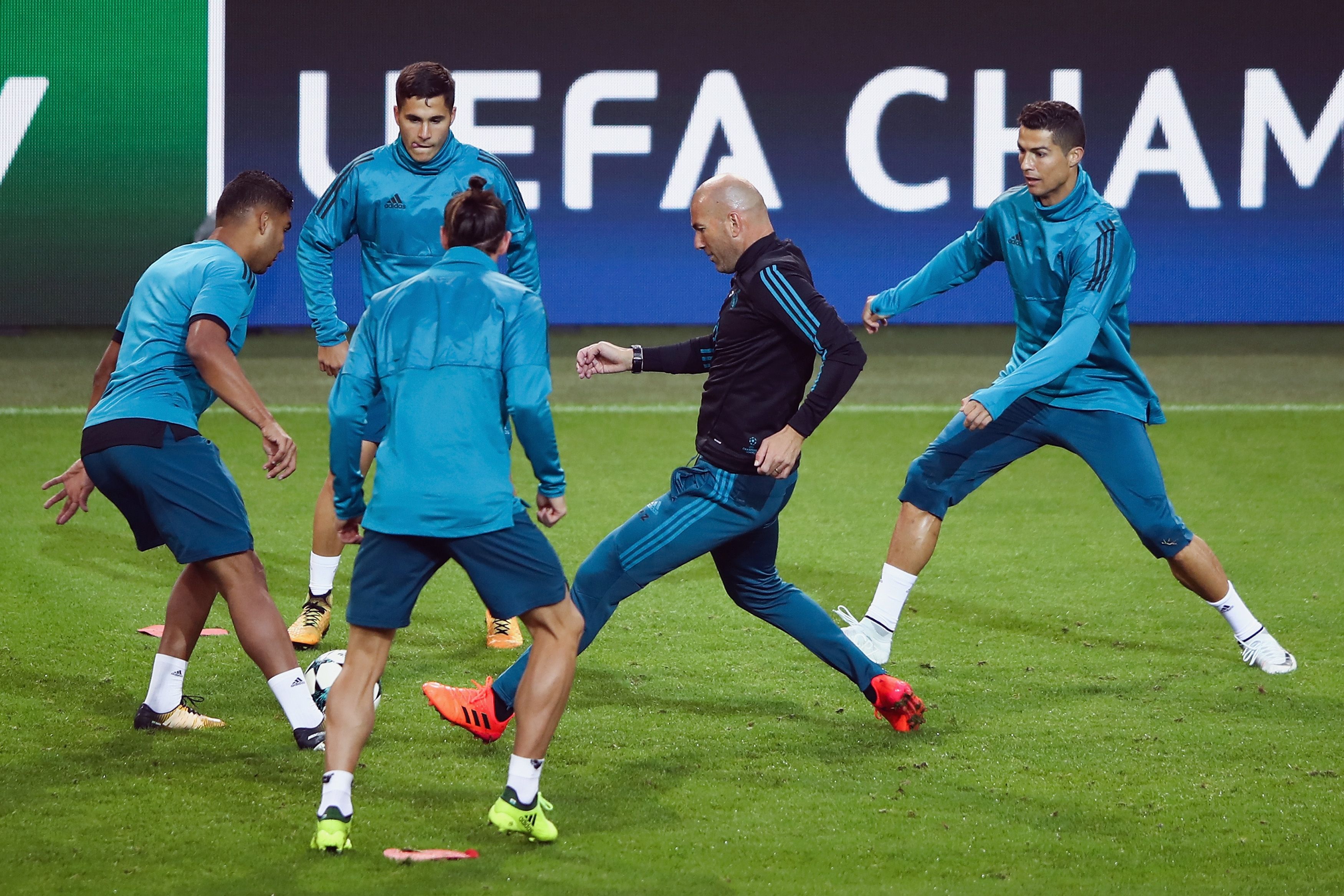 Zinedine Zidane Real Madrid entrenamiento Champions League