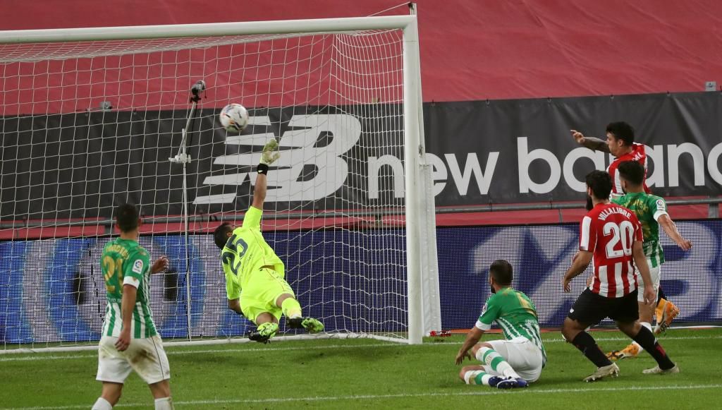 Claudio Bravo Real Betis