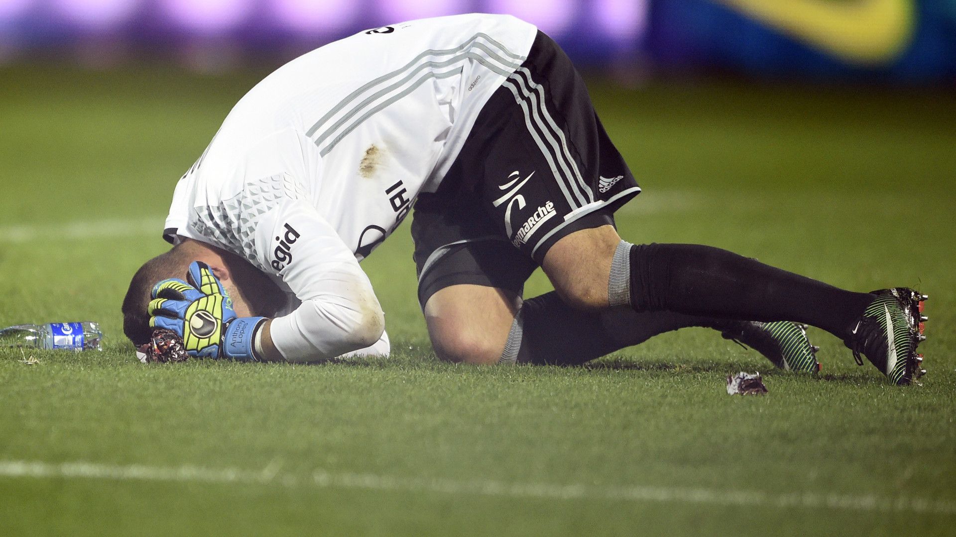 anthony lopes - cropped
