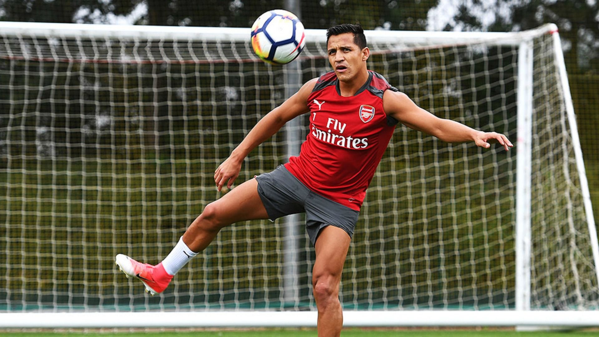 Alexis Sánchez Arsenal training 190817