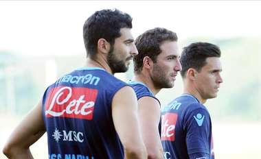 Gonzalo Higuain, Jose Callejon, Raul Albiol - Napoli