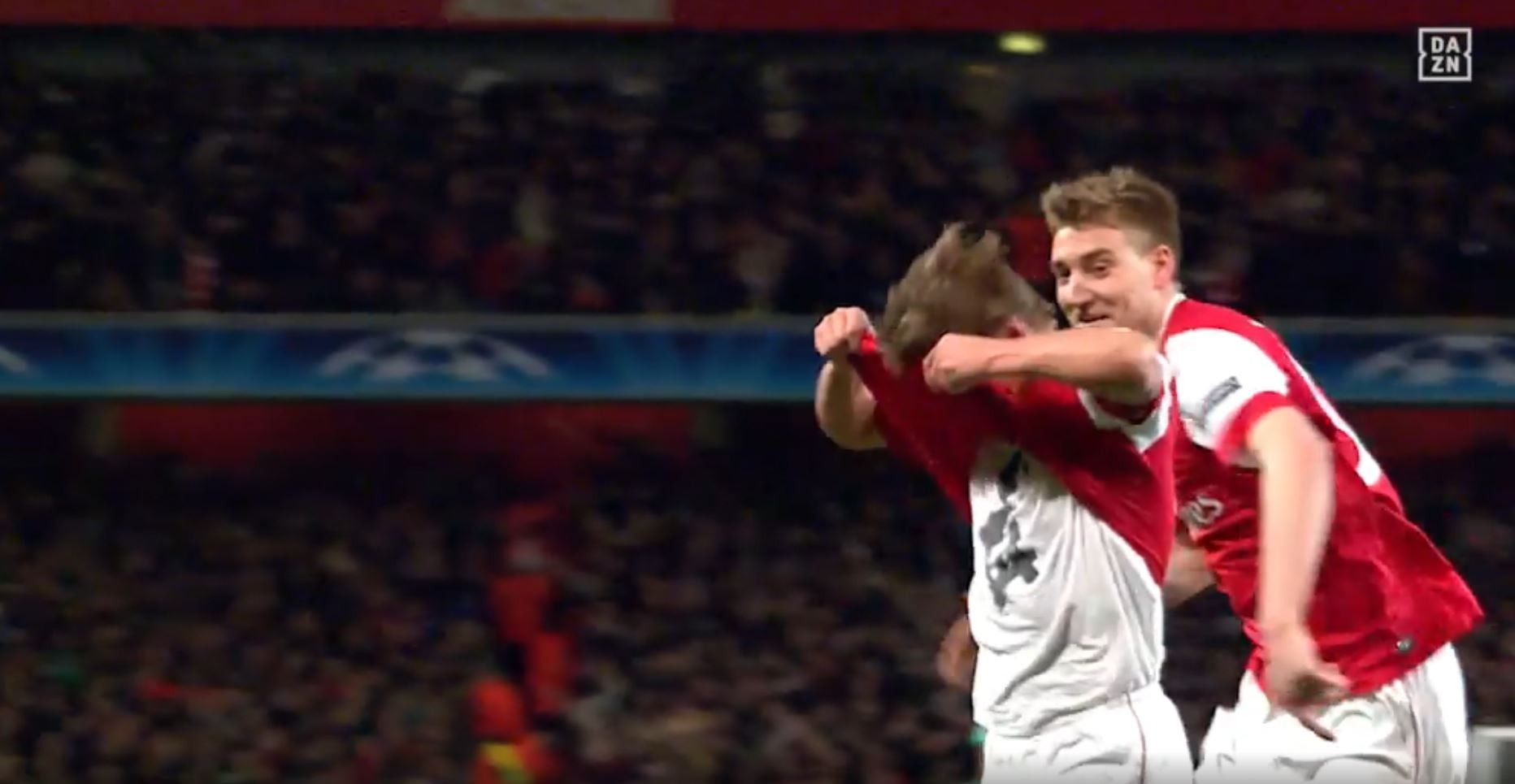 ARSHAVIN BENDTNER ARSENAL BARCA CL