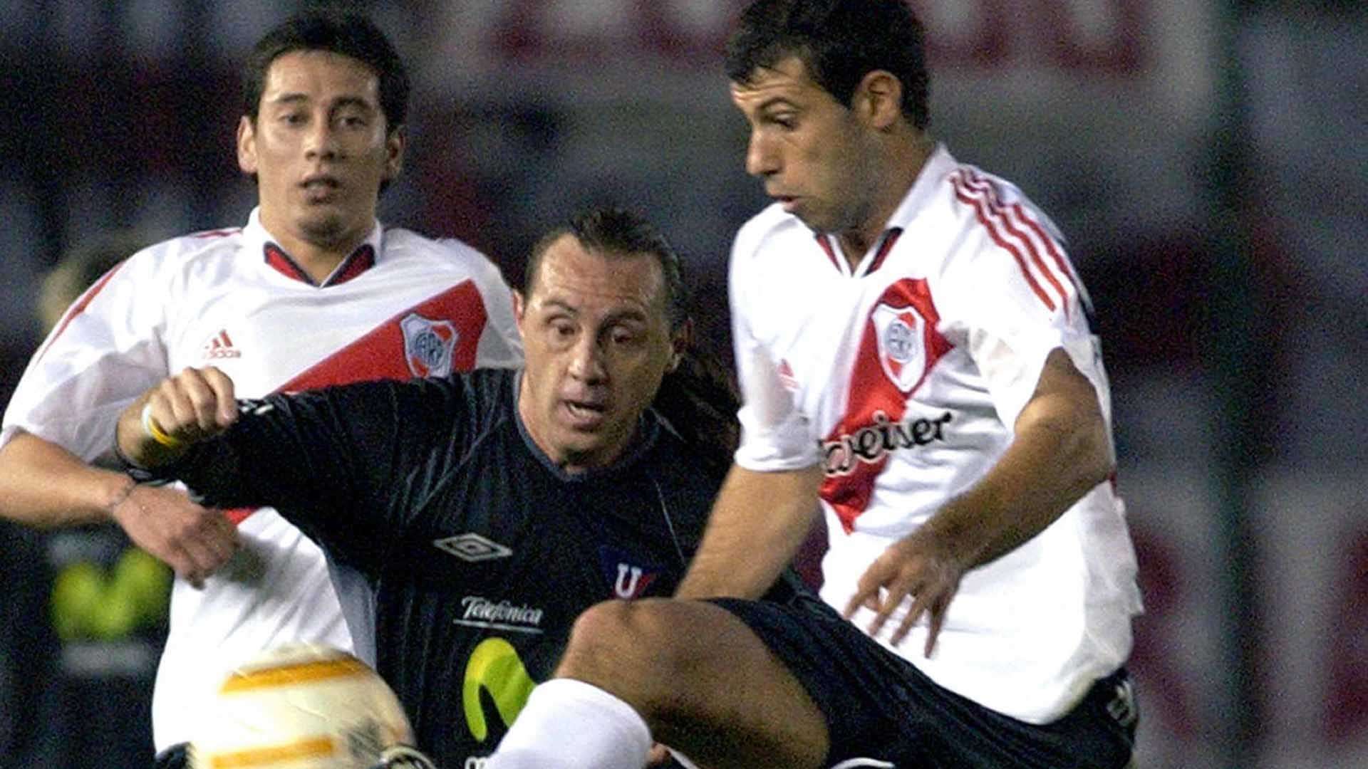 Alex Aguinaga River Liga de Quito 2004