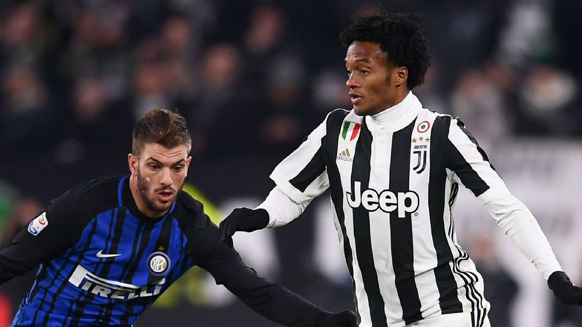 Juan Cuadrado Davide Santon Juventus Inter