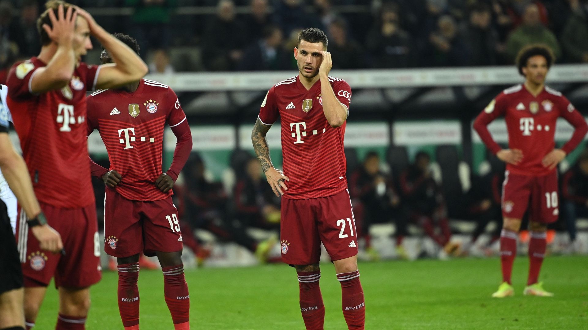 Lucas Hernandez Borussia Monchengladbach Bayern DFB Pokal 27102021