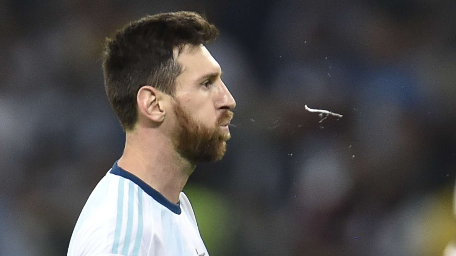 Lionel Messi spits