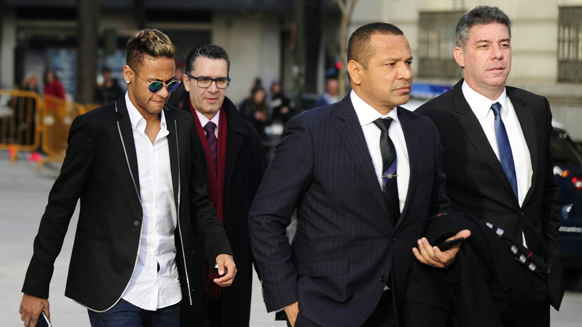 Neymar & father court