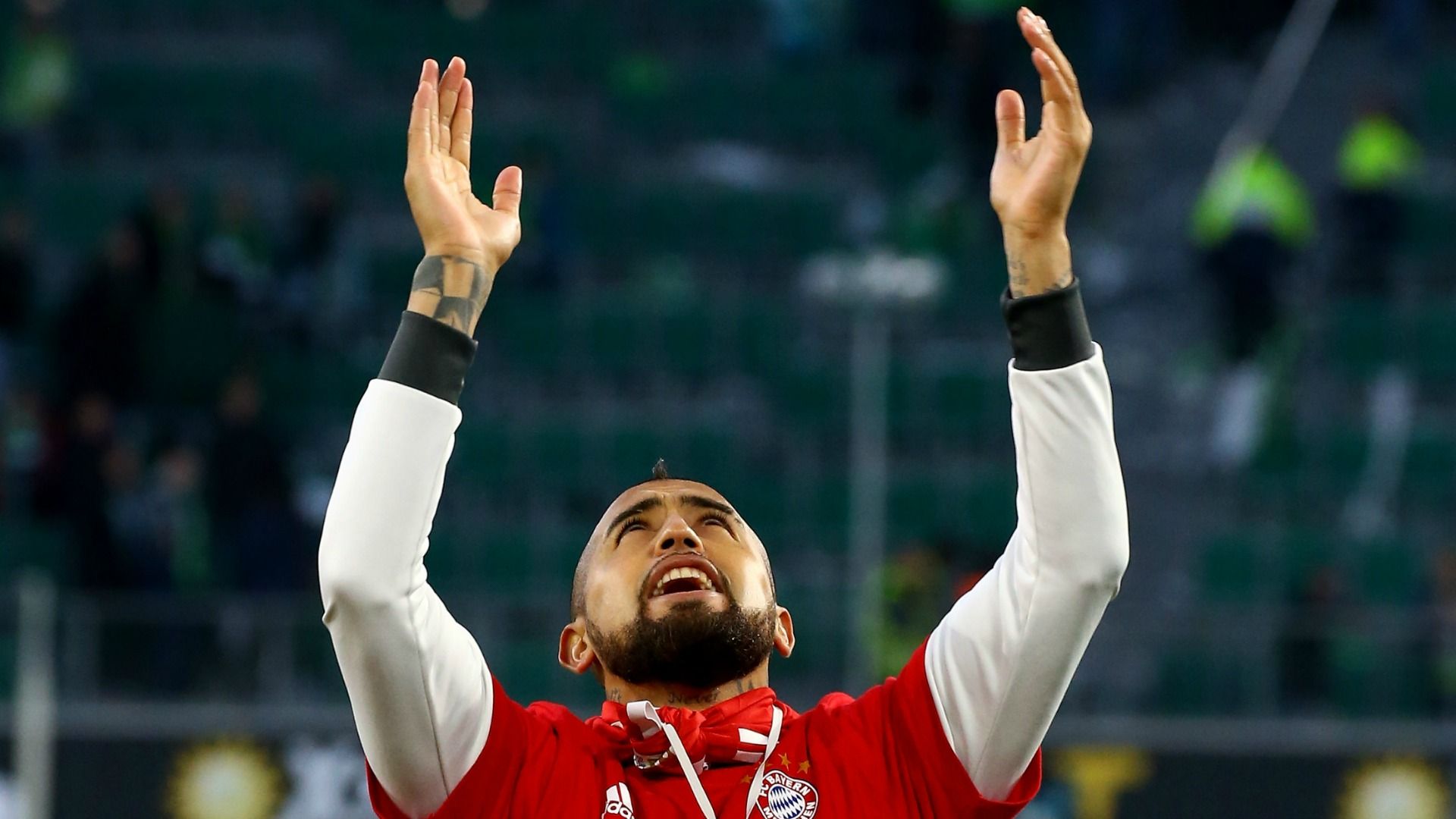 Arturo Vidal Bayern champion 290417