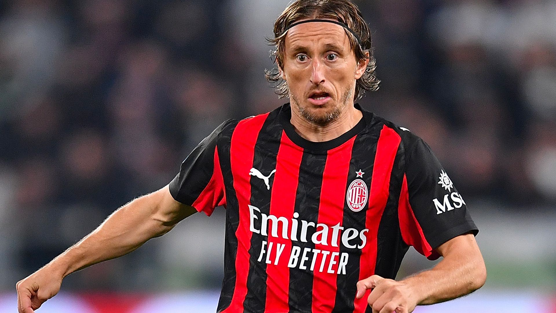 Modric milan maglia emirates 2026
