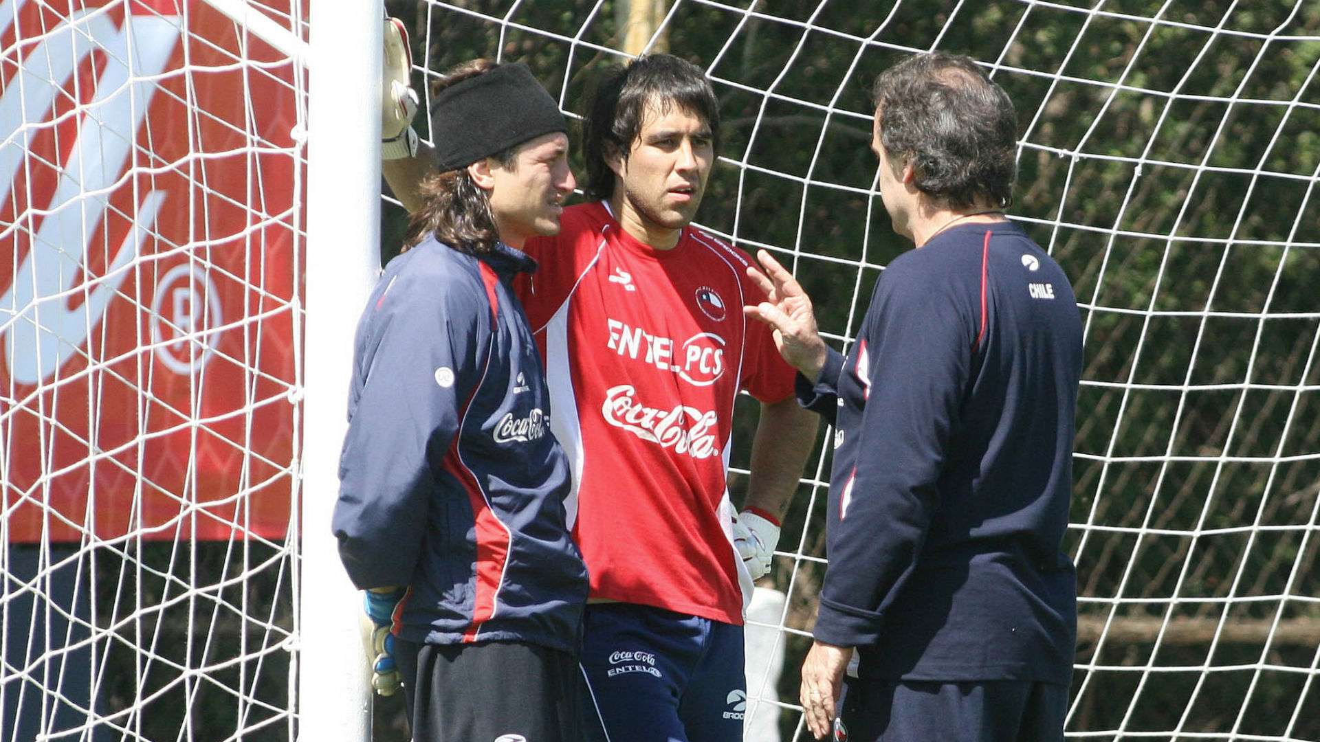Claudio Bravo, Marcelo Bielsa. Selección Chile 16102007