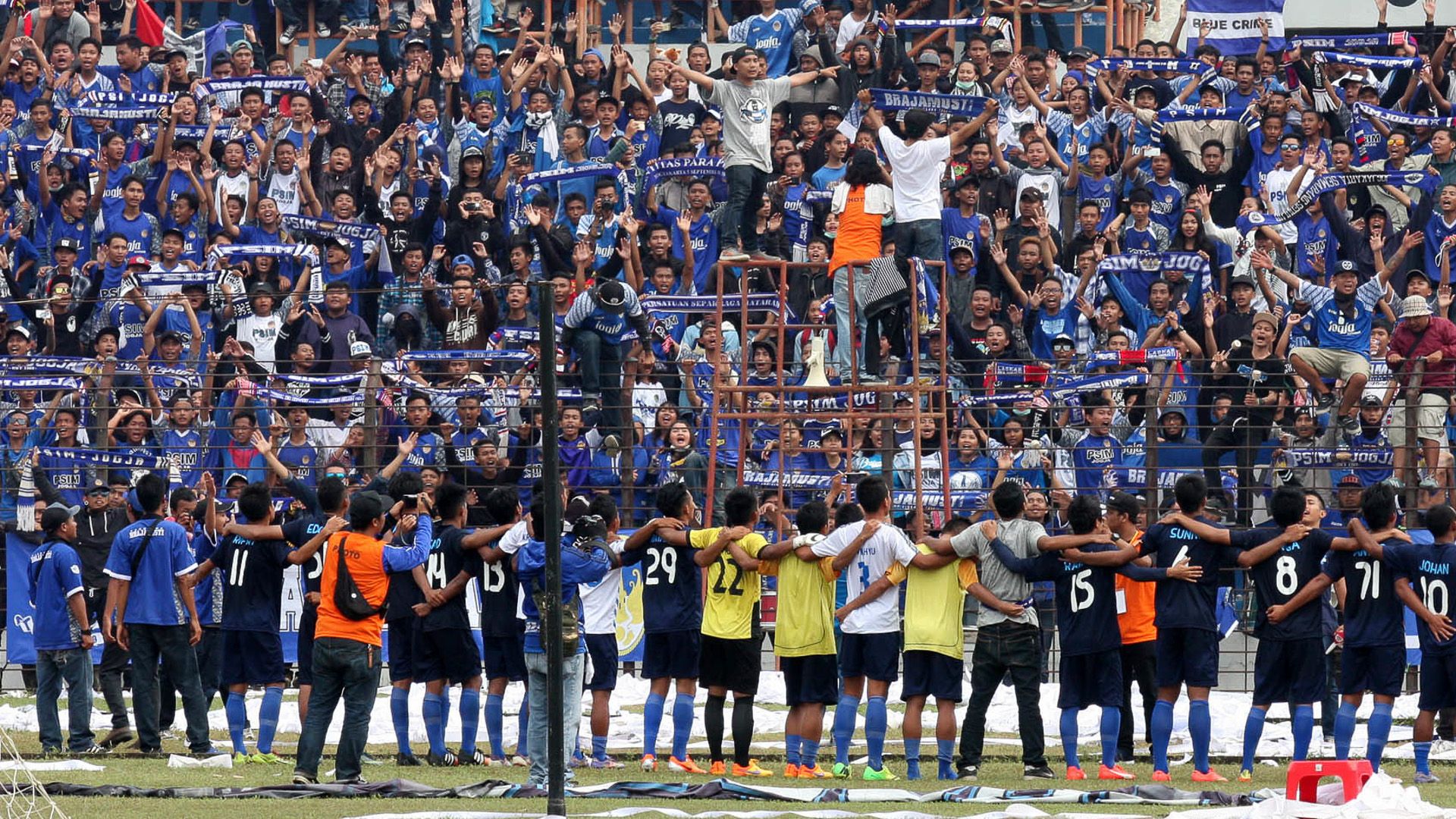 Suporter PSIM Yogyakarta