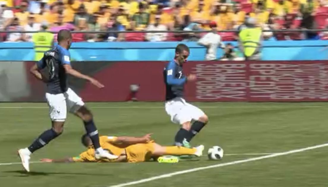 Penalti VAR Griezmann Francia Australia