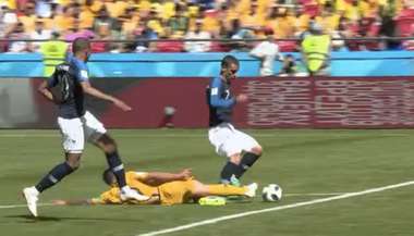 Penalti VAR Griezmann Francia Australia