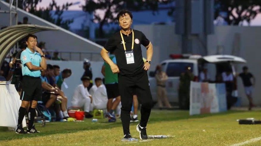Coach Chung Hae-seong SHB Da Nang vs Ho Chi Minh CIty FC Round 12 V.League 2019