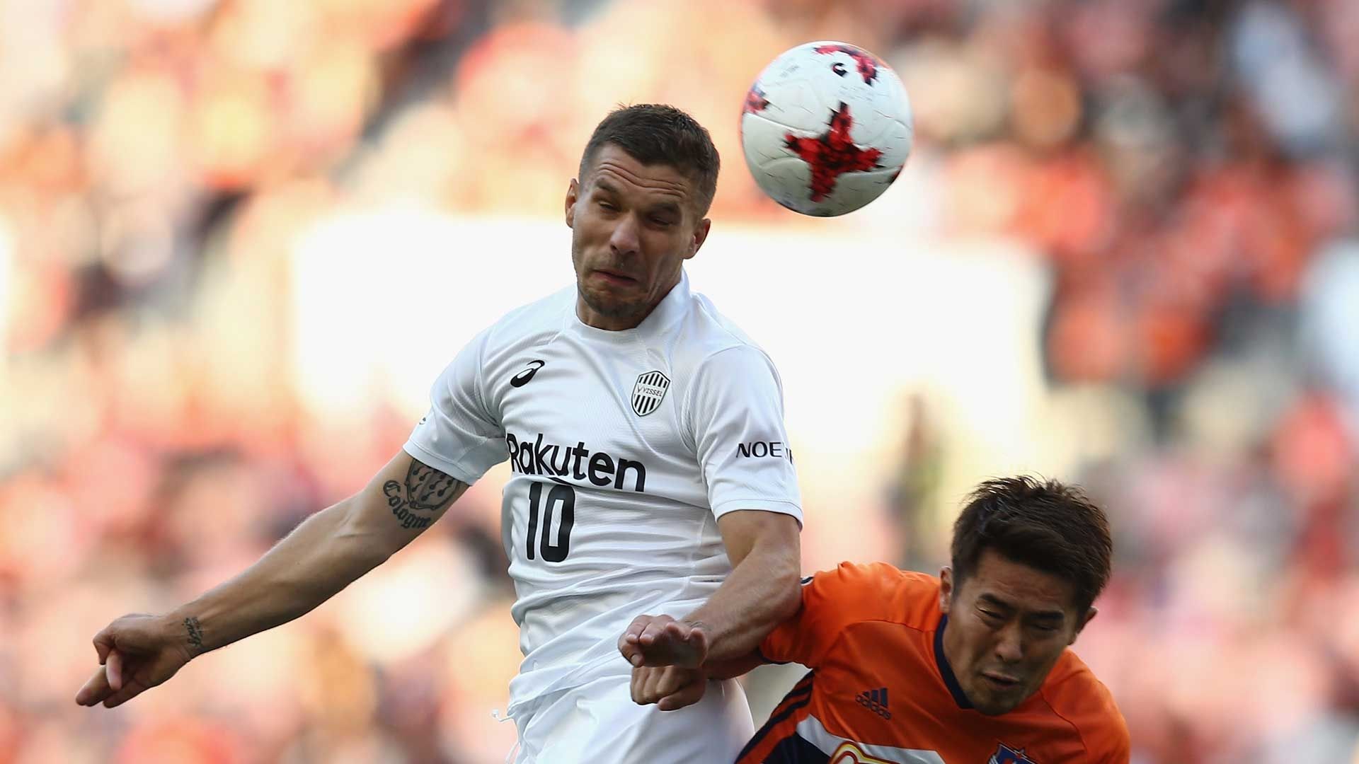 2017-09-30-kobe-Lukas Podolski