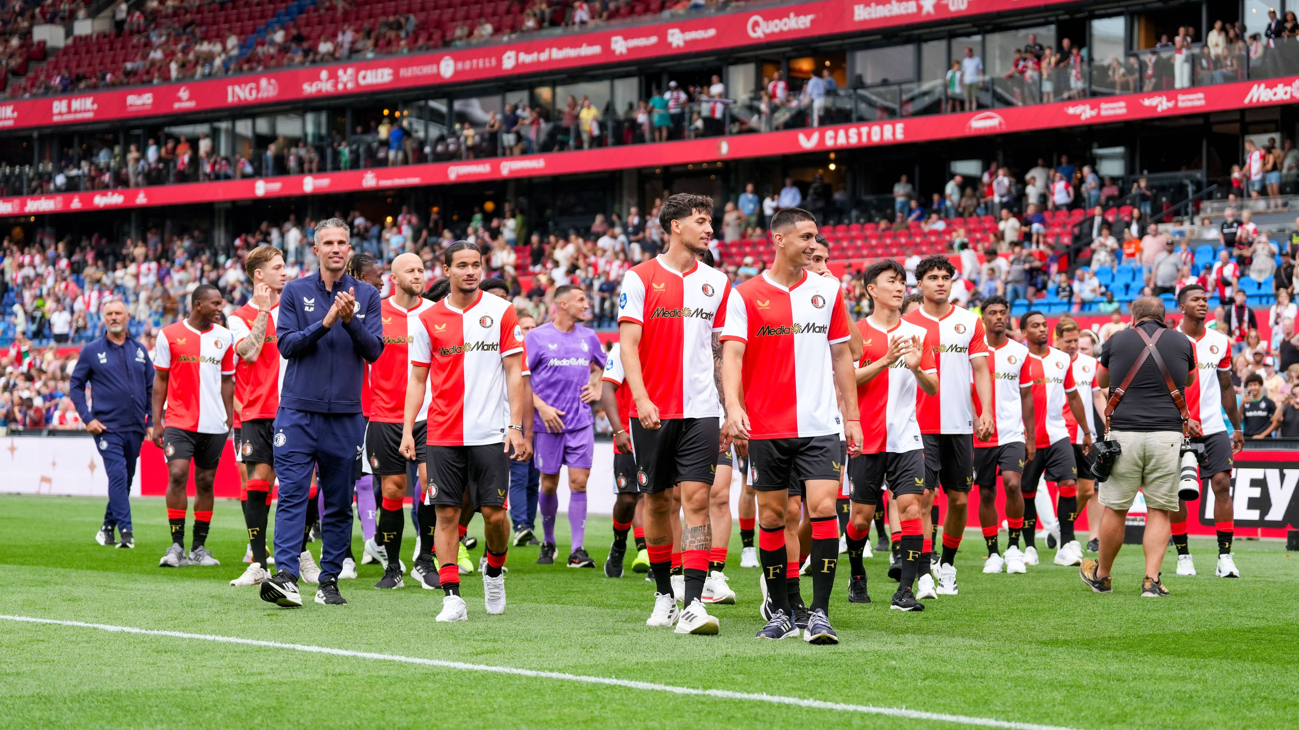 Luciano Valente of Feyenoord, Head Coach Robin van Persie of Feyenoord, Chris-Kevin Nadje of Feyenoord, Gernot Trauner of Feyenoord, Annis Hadj Moussa of Feyenoord, Jakub Moder of Feyenoord, Ezequiel Bullaude of Feyenoord, Julian Carranza of Feyenoord, Inbeom Hwang of Feyenoord and Stephano Carrillo