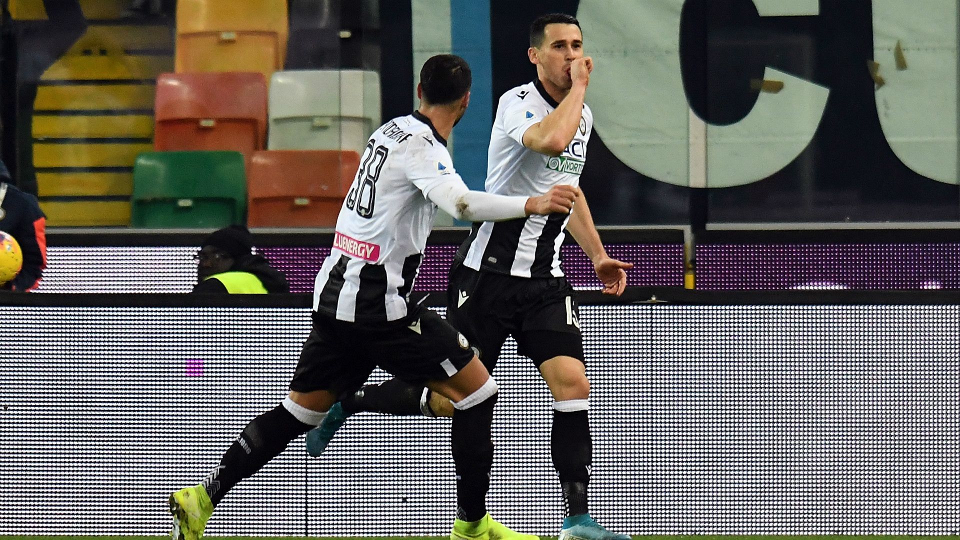 Kevin Lasagna celebrating Udinese Napoli