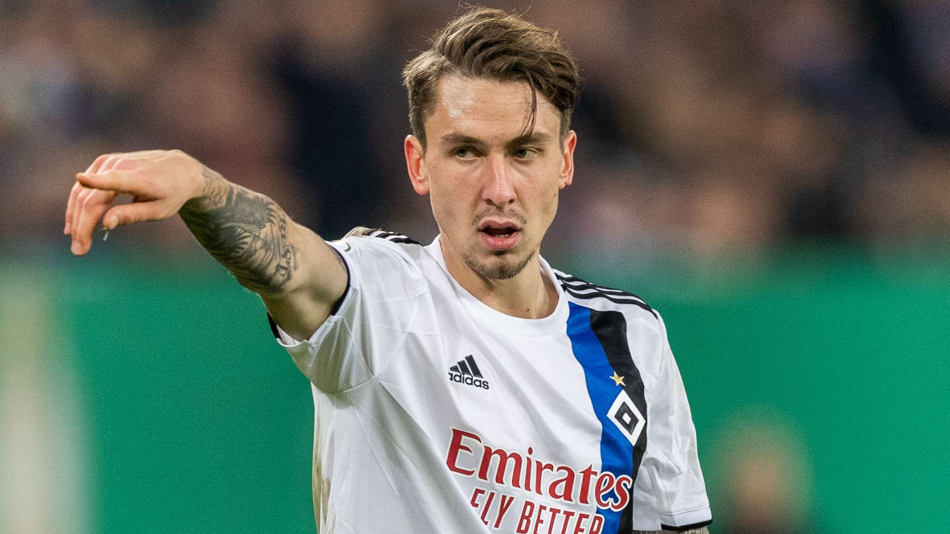 Adrian Fein Hamburg 2019-20