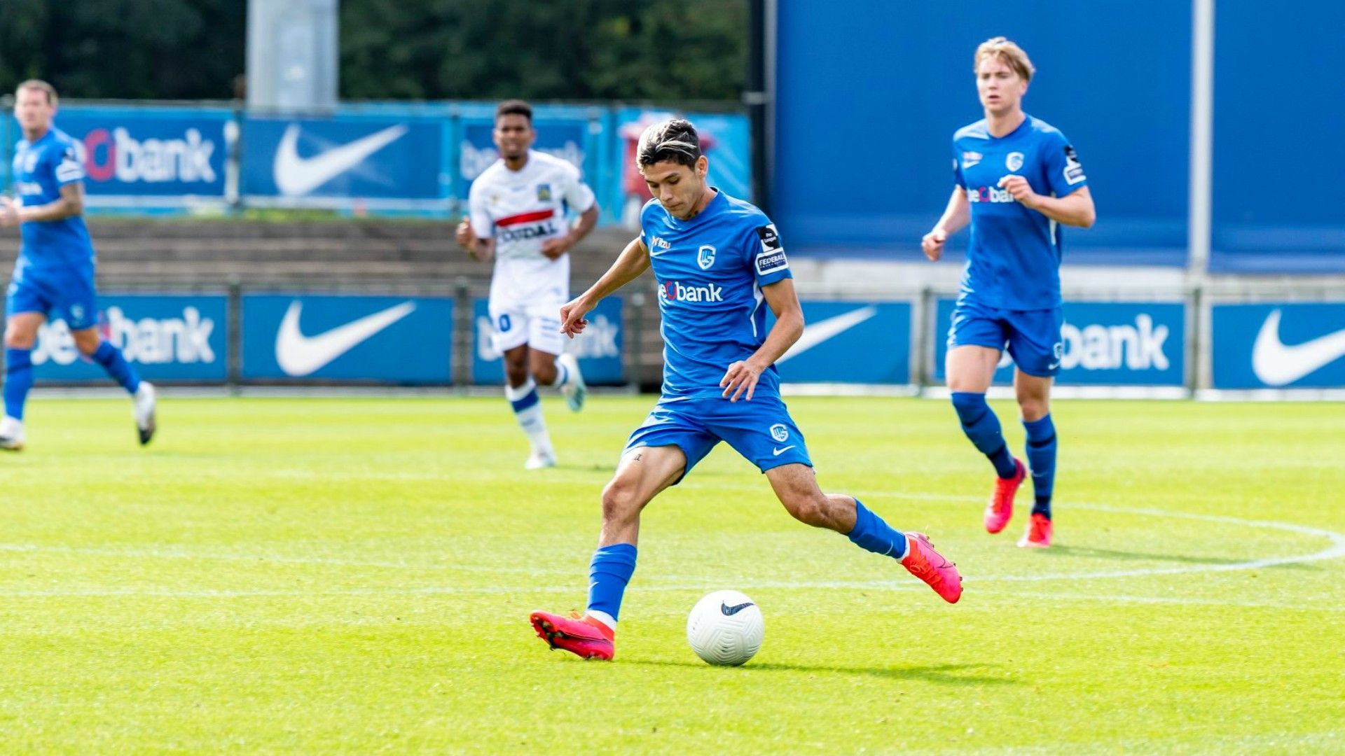 Gerardo Arteaga Genk 270820