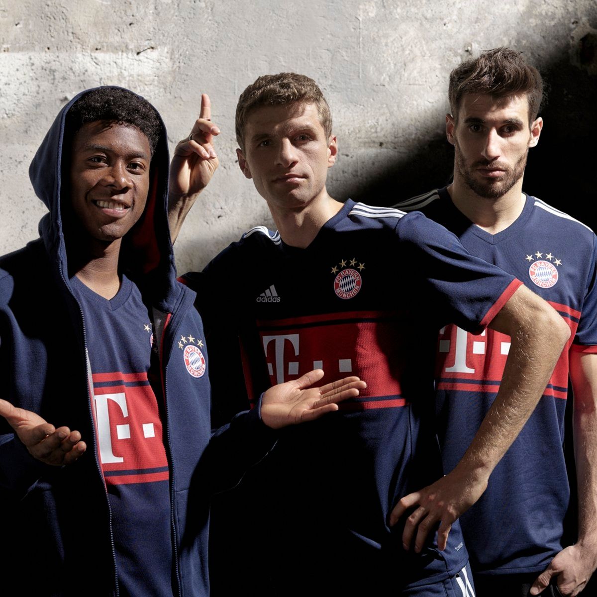 Bayern Munich away kit 17-18 David Alaba Thomas Muller Javi Martinez