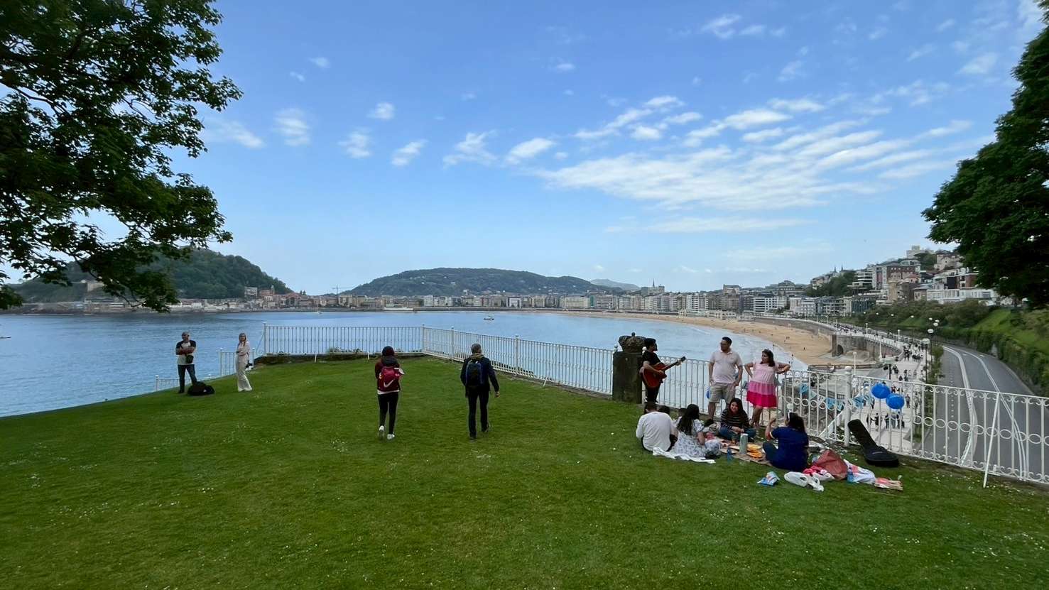 20250501-laliga-mediatour-day1- SanSebastia-beach2