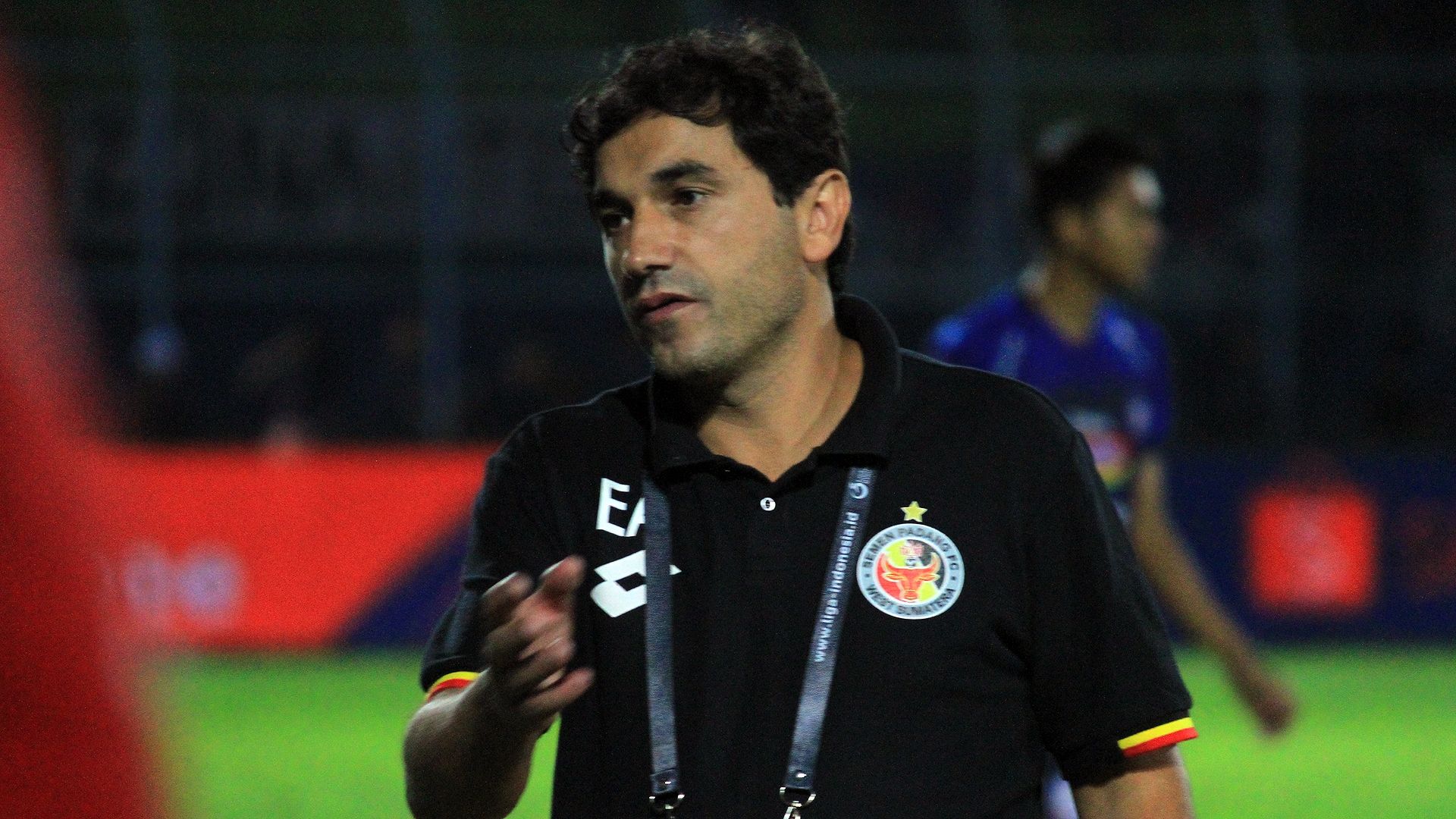 Eduardo Almeida - Semen Padang