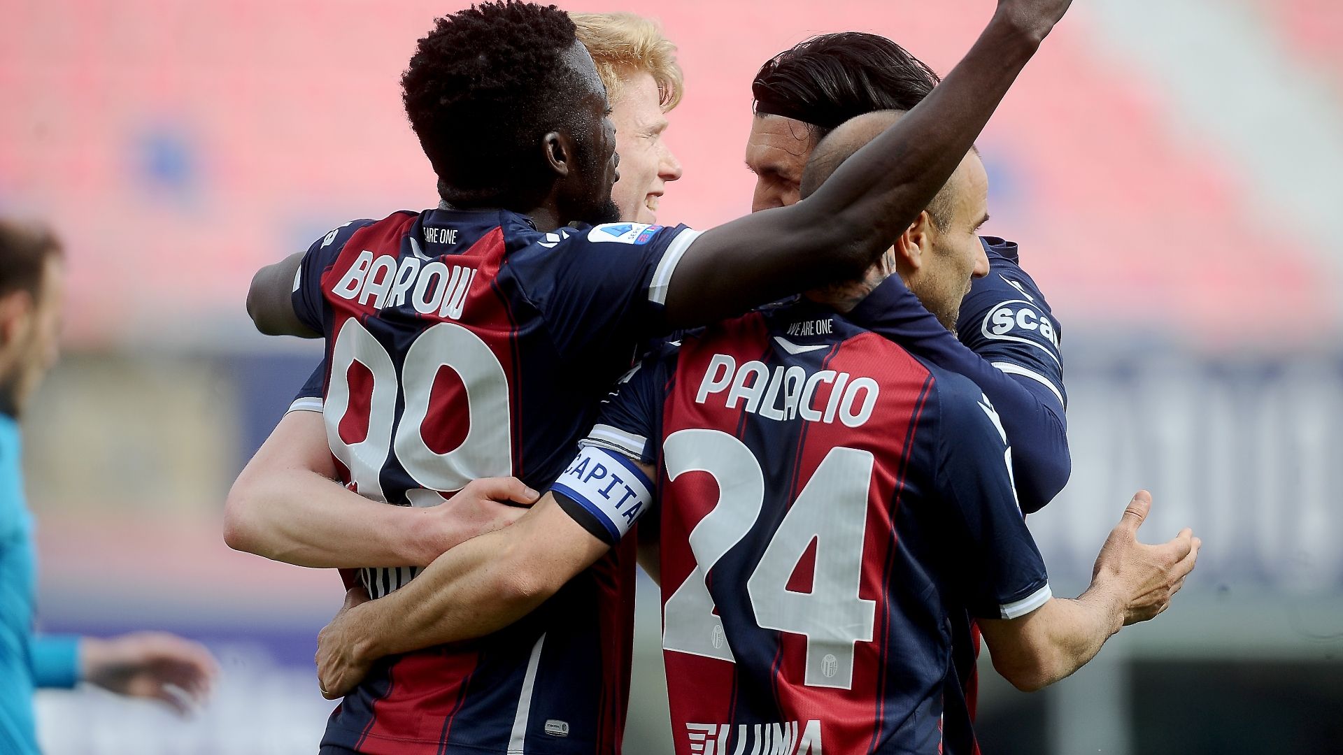 Barrow celebrating Bologna Spezia Serie A