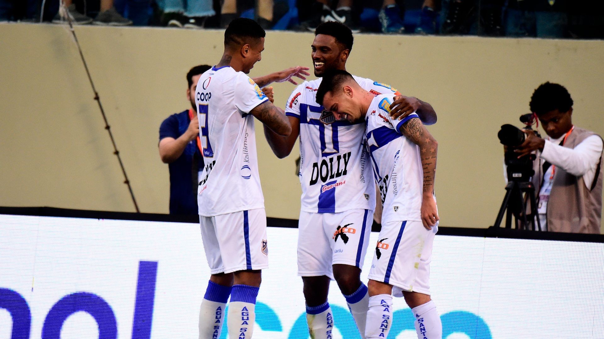 Bruno Mezenga comemora gol em Água Santa x Palmeiras, na final do Paulistão 2023