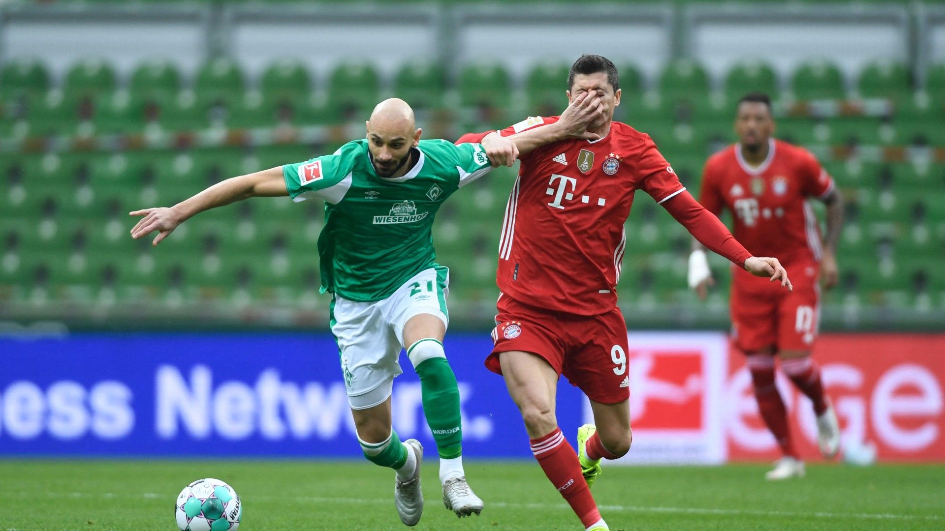 BREMEN FC BAYERN TORPAK LEWANDOWSKI