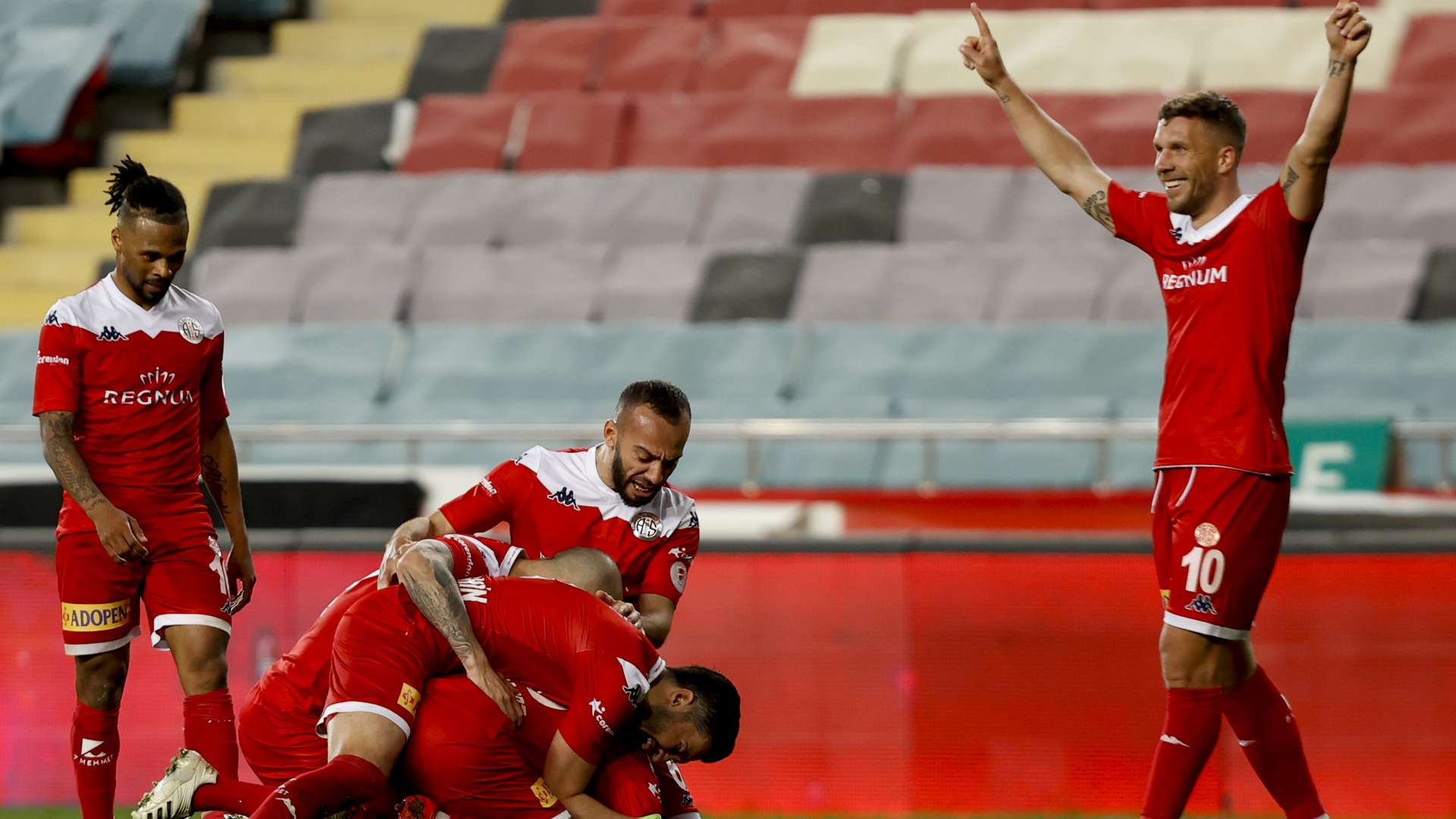 Antalyaspor goal celebration